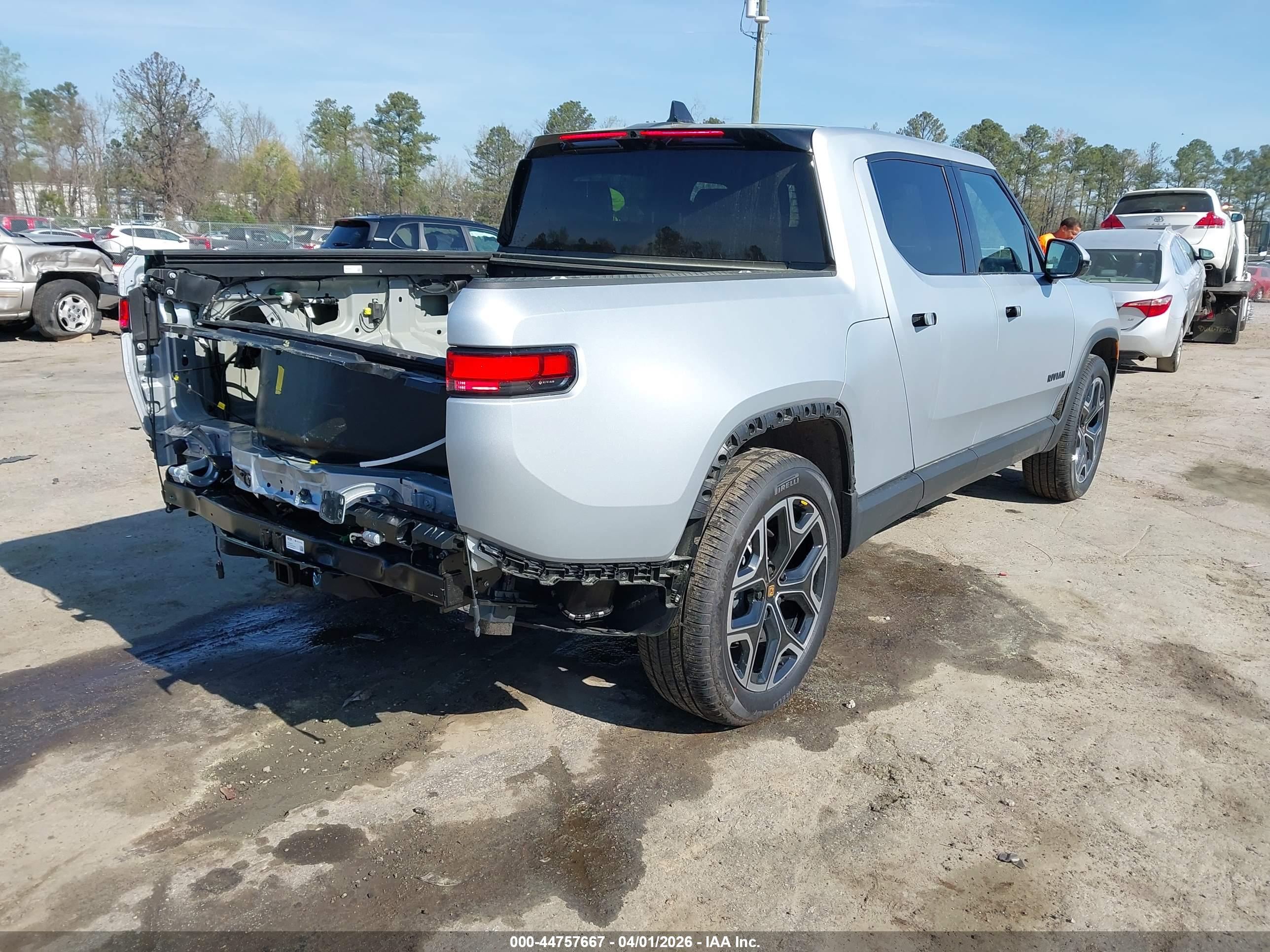 RIVIAN R1T image 4