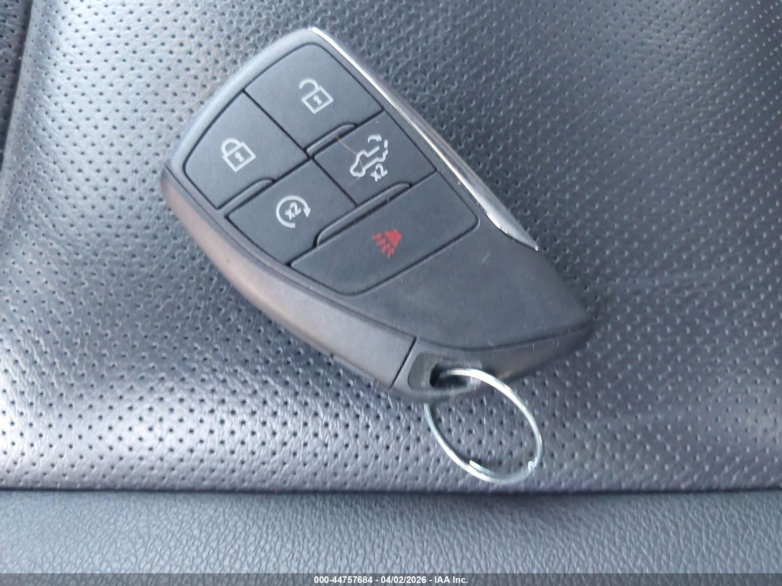 CHEVROLET SILVERADO image 11