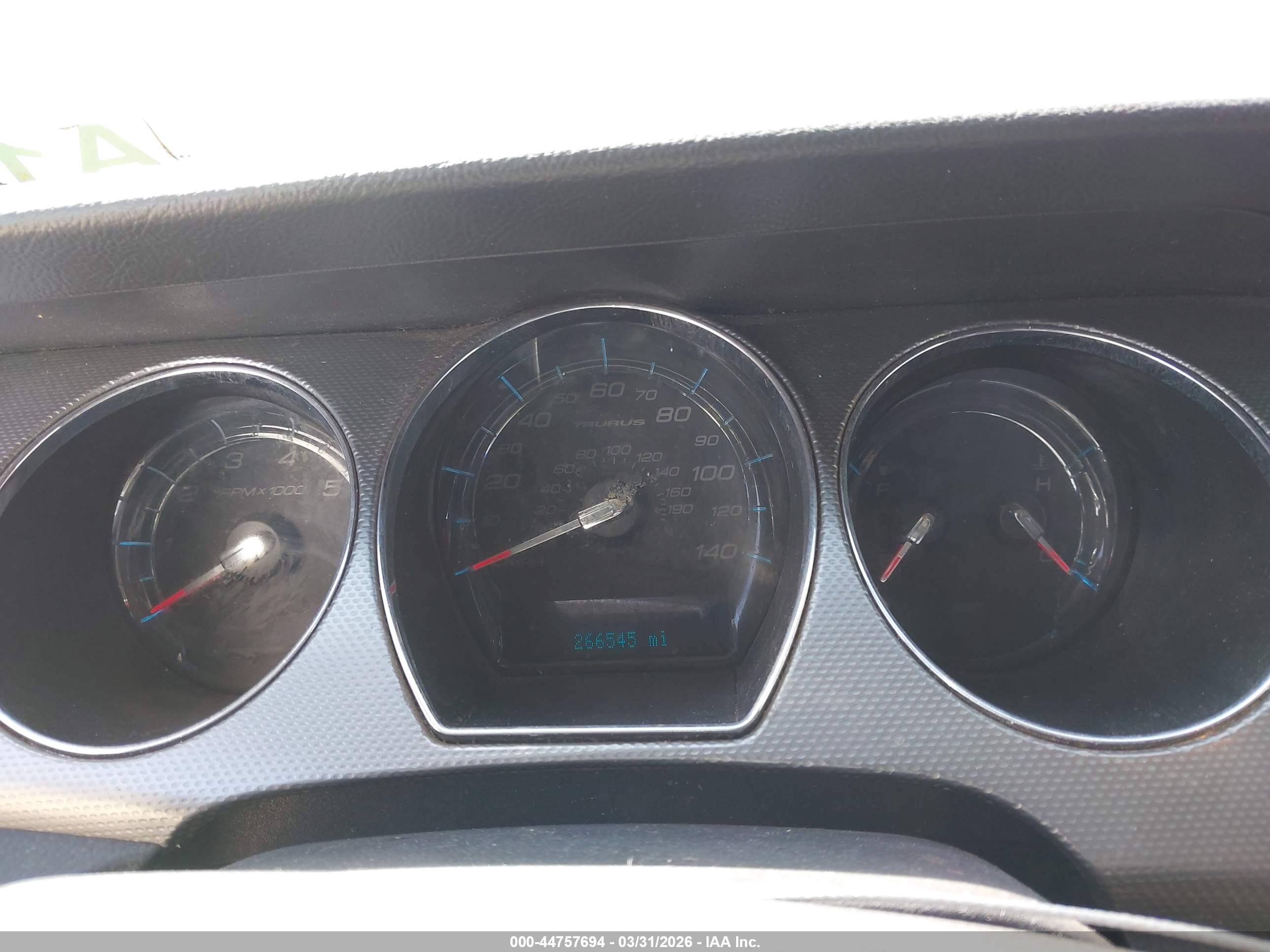 FORD TAURUS image 7