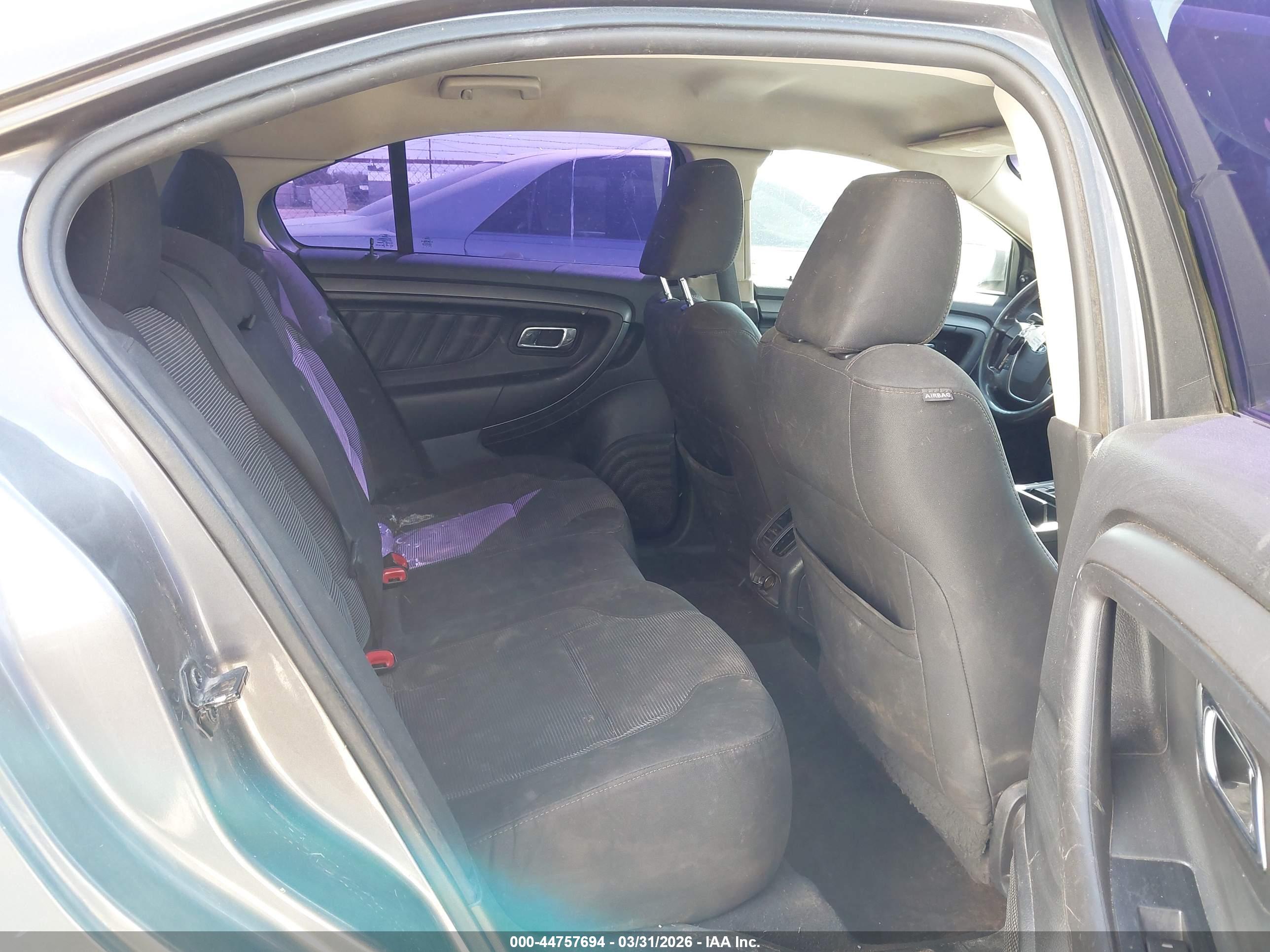 FORD TAURUS image 8