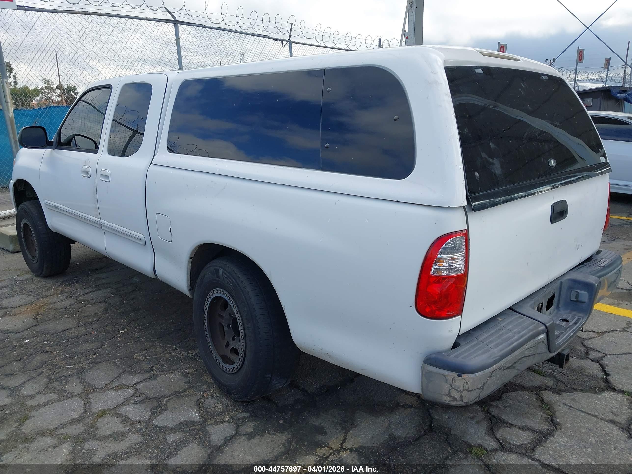 TOYOTA TUNDRA image 3