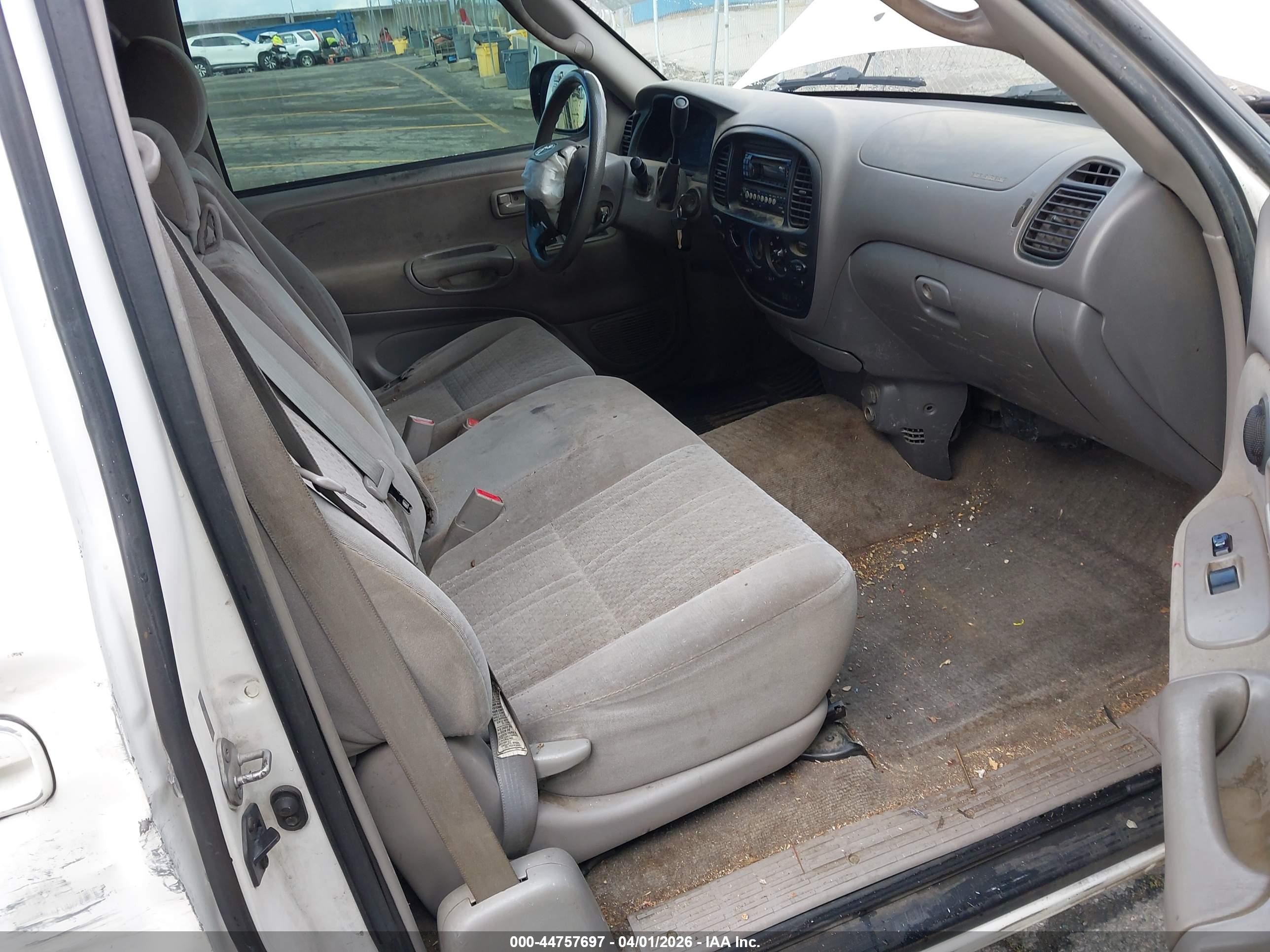 TOYOTA TUNDRA image 5
