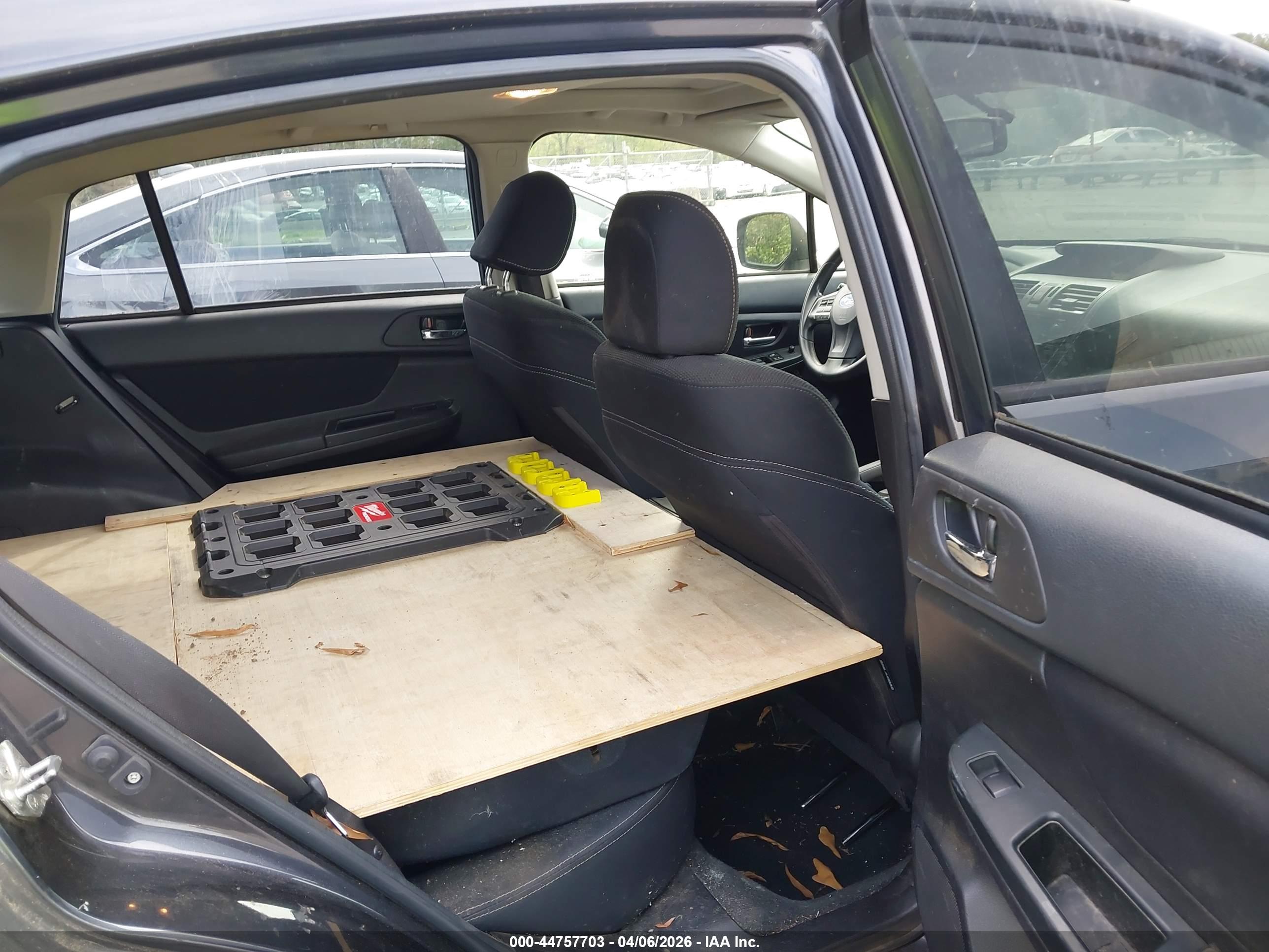 SUBARU XV image 8