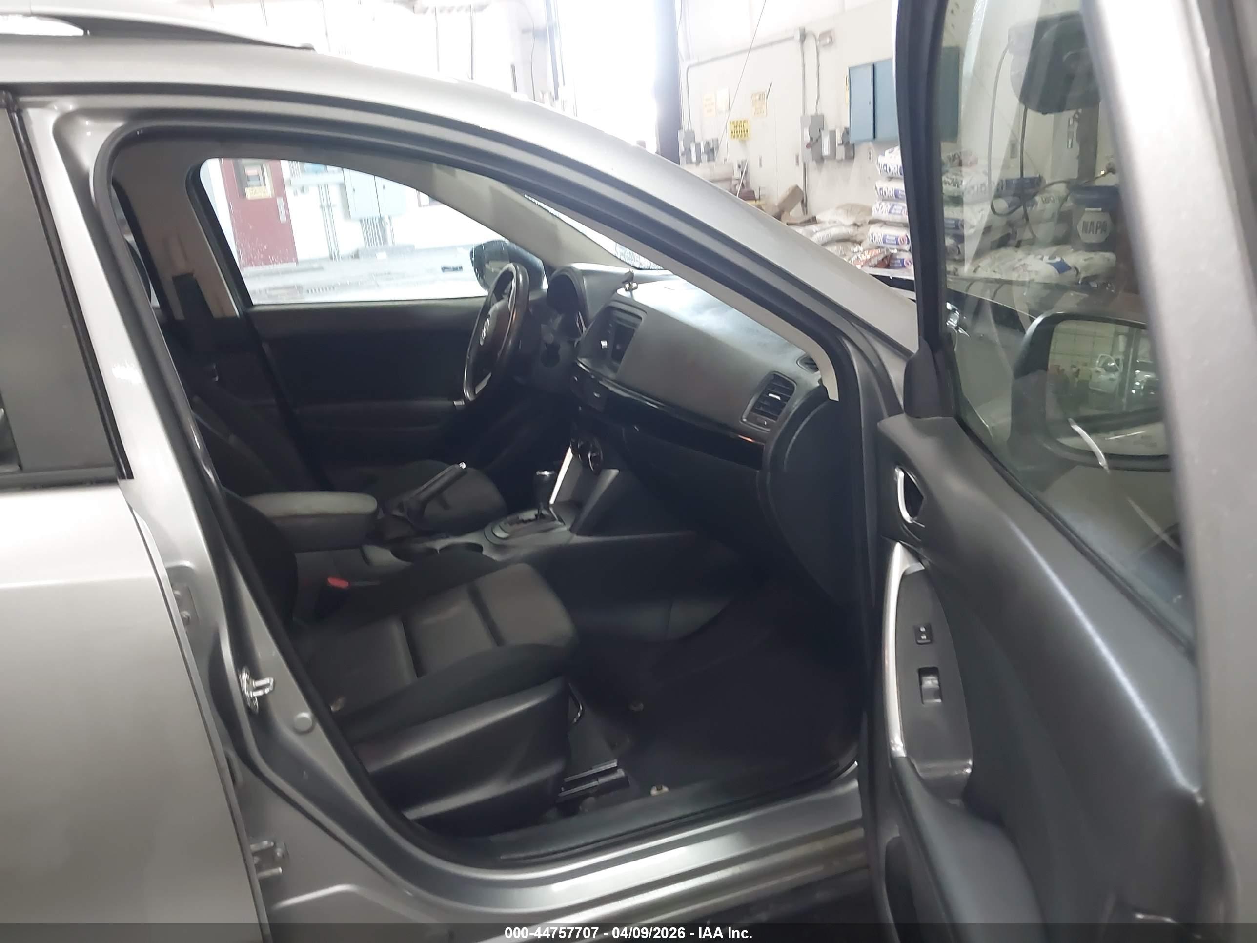 MAZDA CX-5 image 5