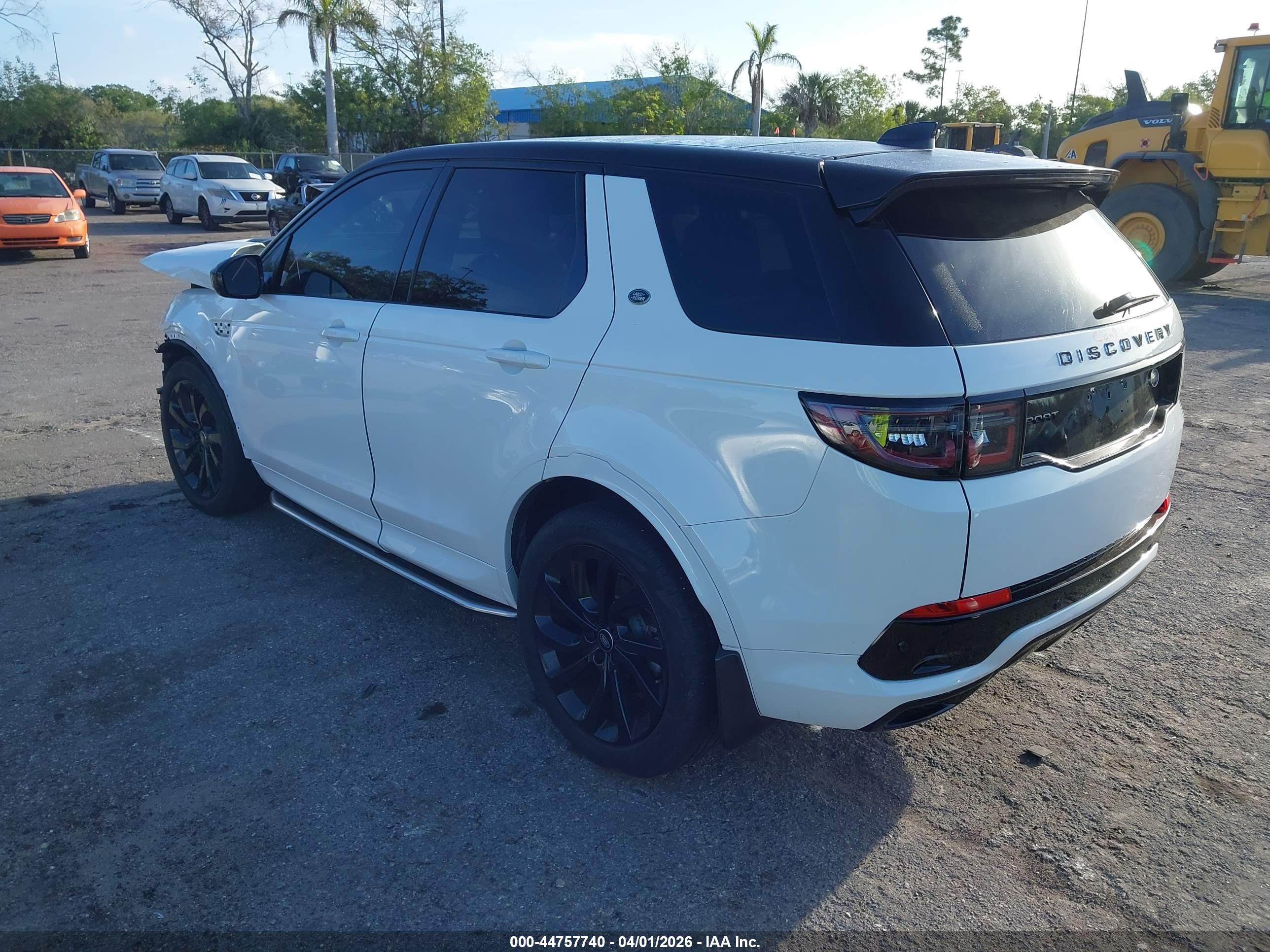 LAND ROVER image 3