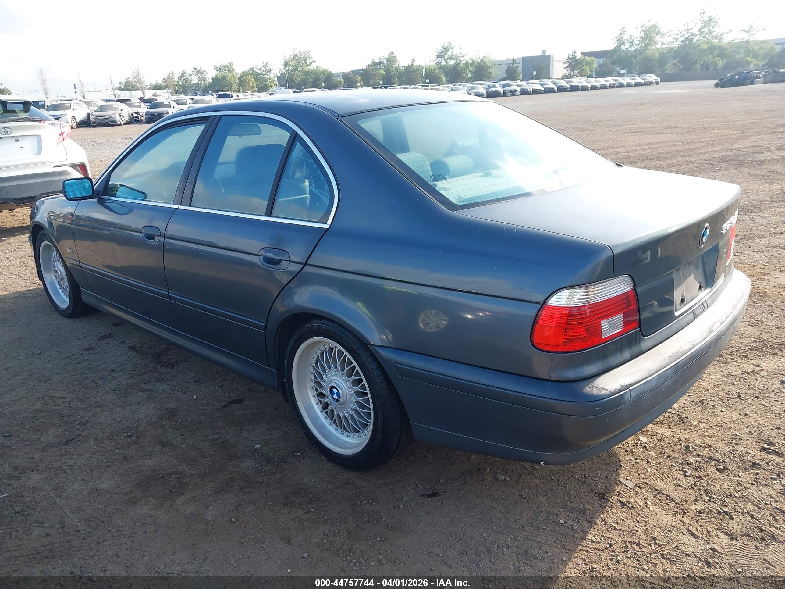 BMW 525IA image 3
