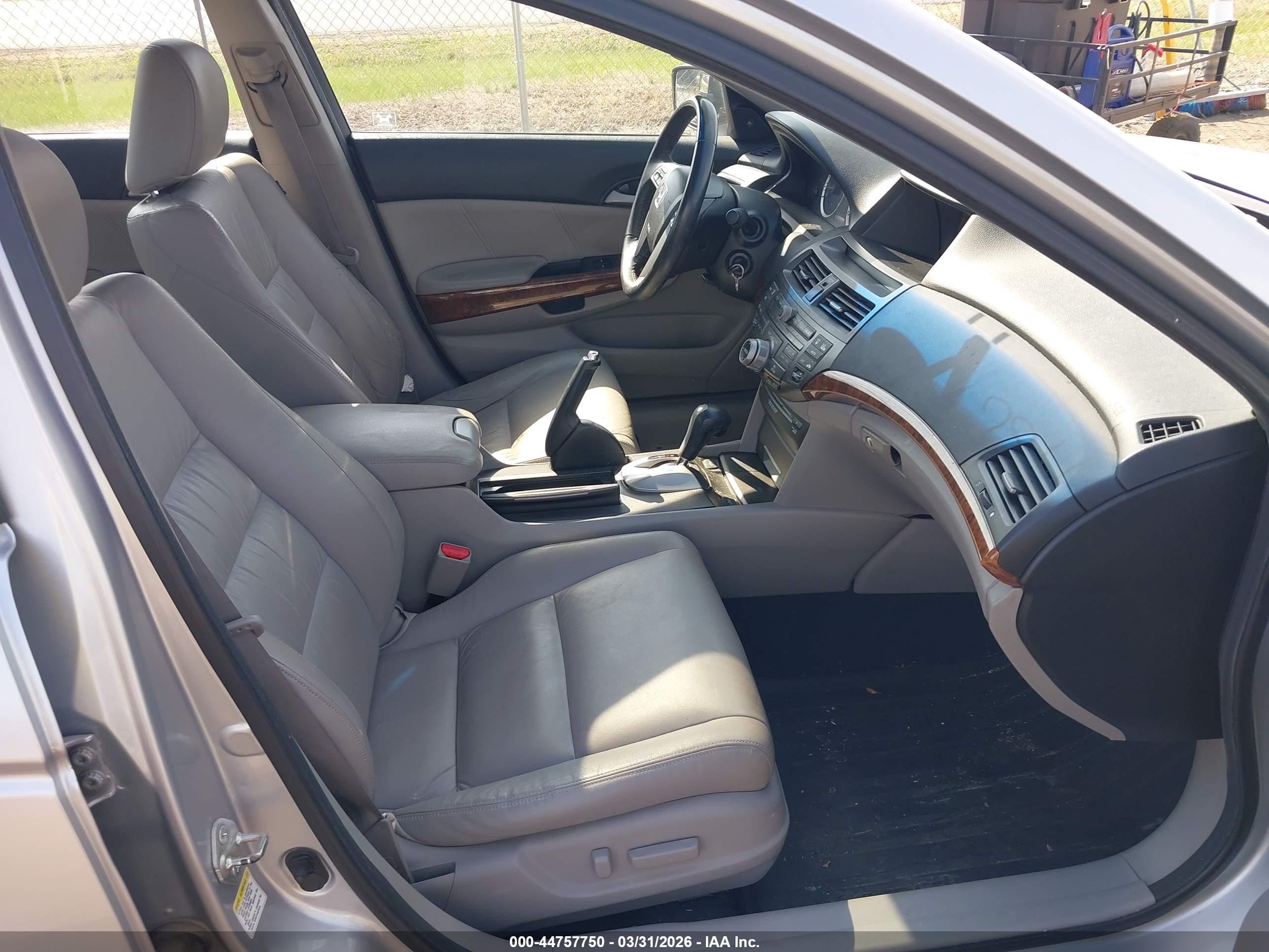HONDA ACCORD image 5