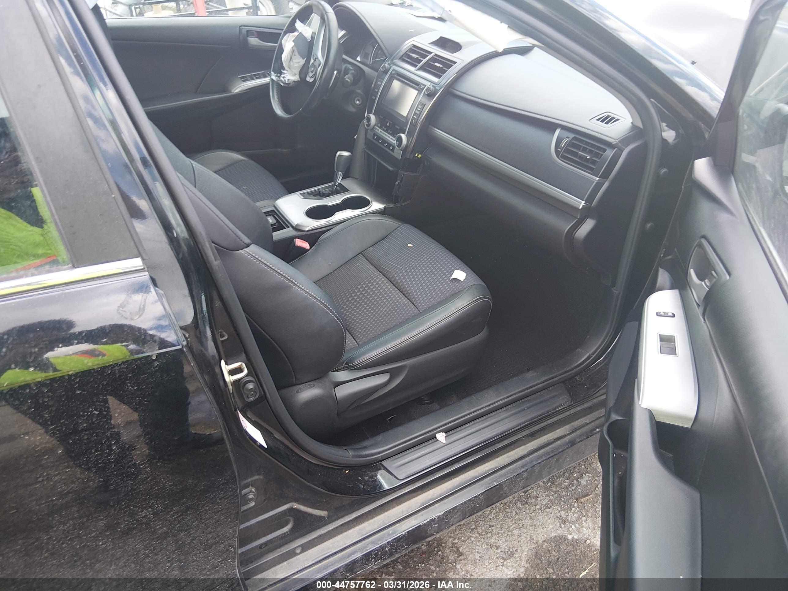 TOYOTA CAMRY image 5