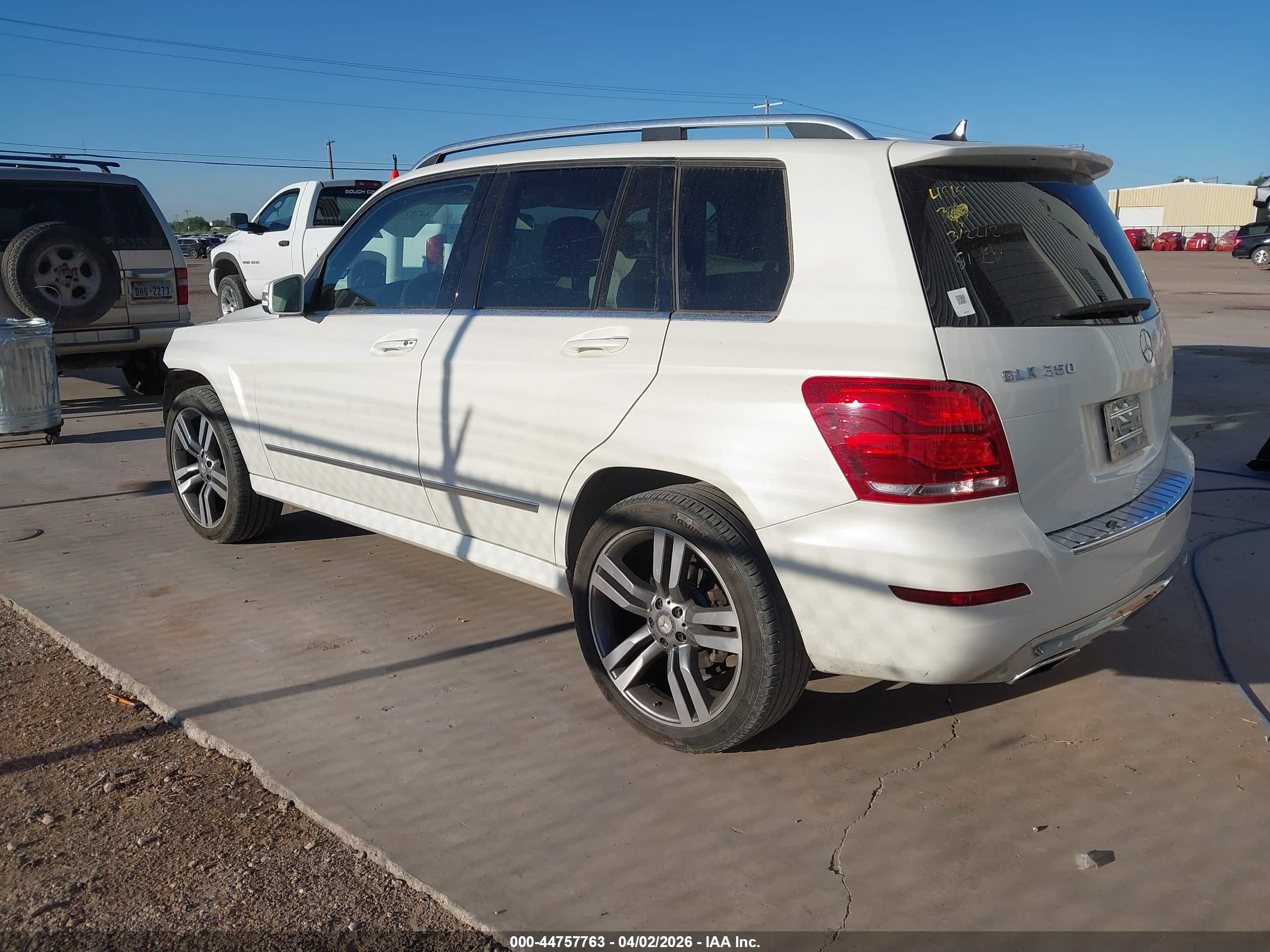 MERCEDES-BENZ GLK image 3