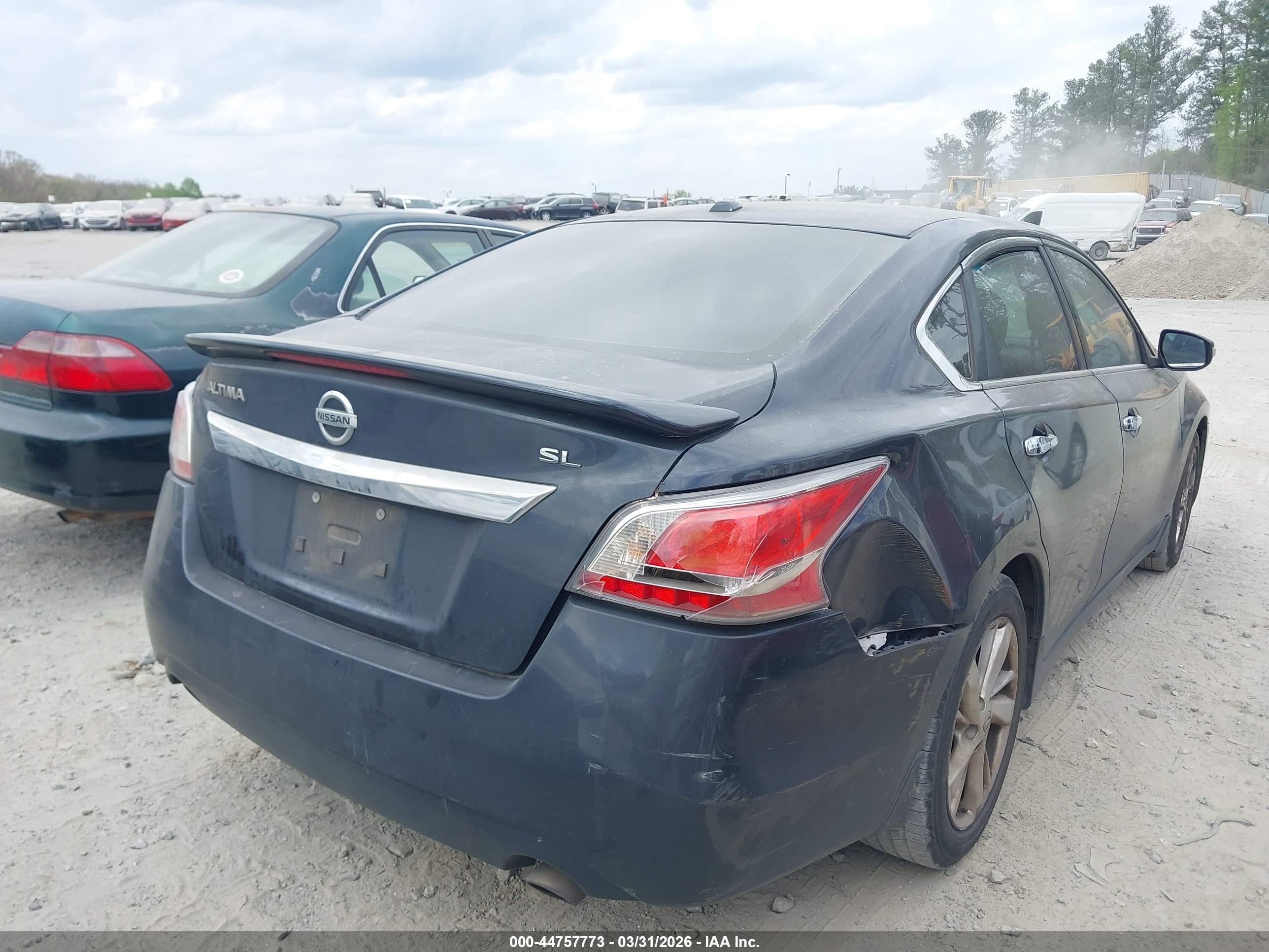 NISSAN ALTIMA image 4