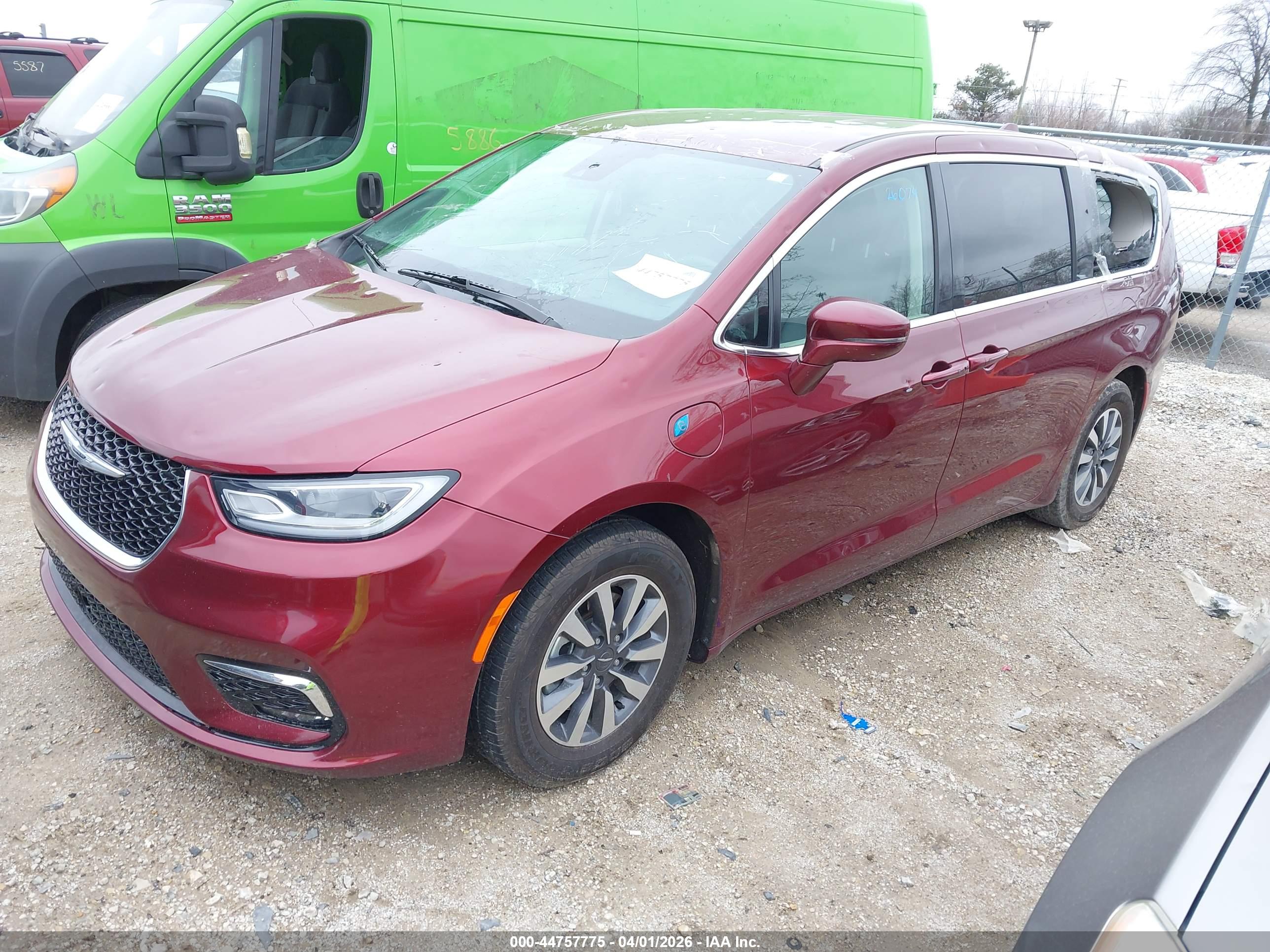 CHRYSLER PACIFICA image 2