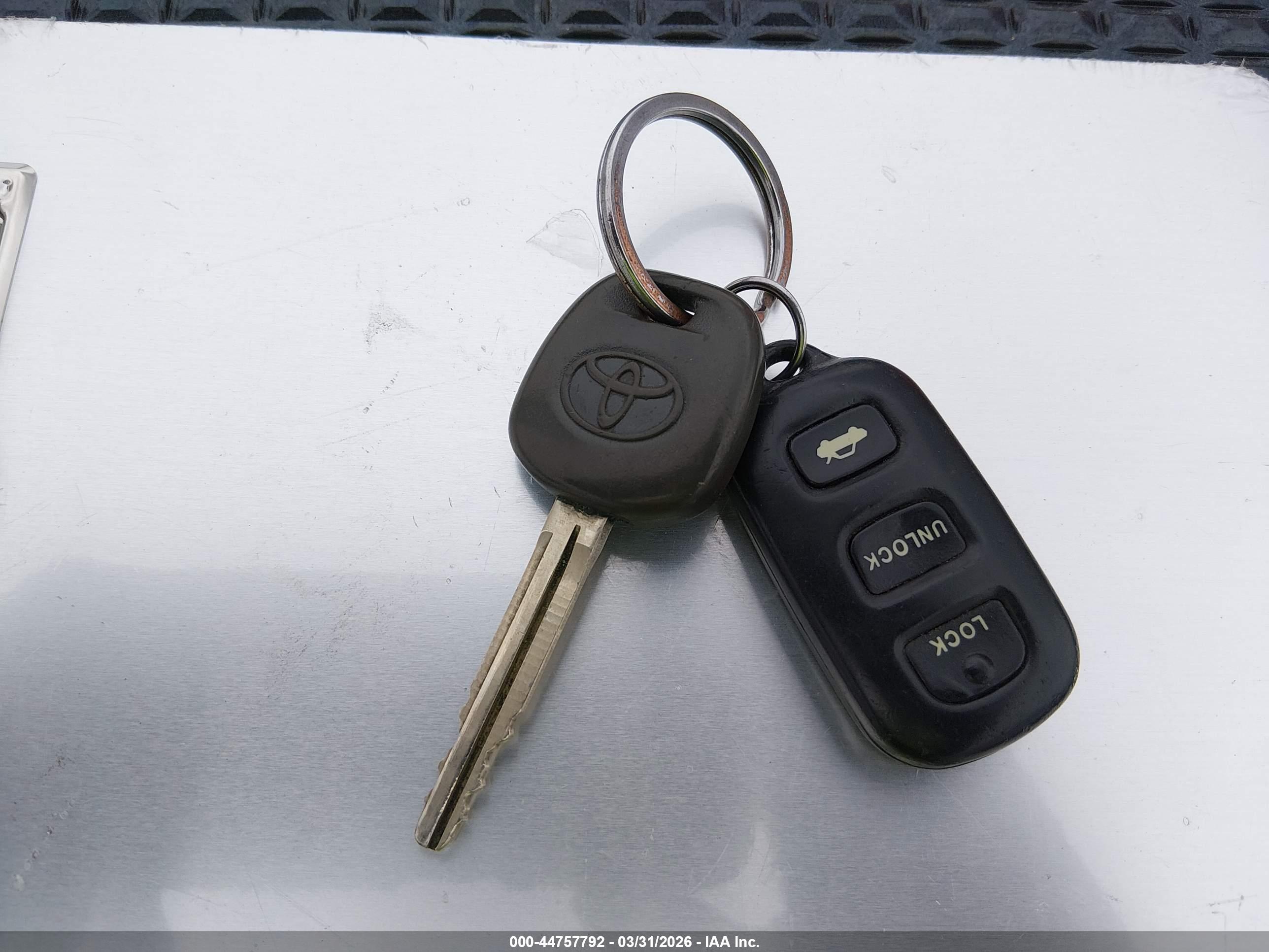 TOYOTA CAMRY image 11