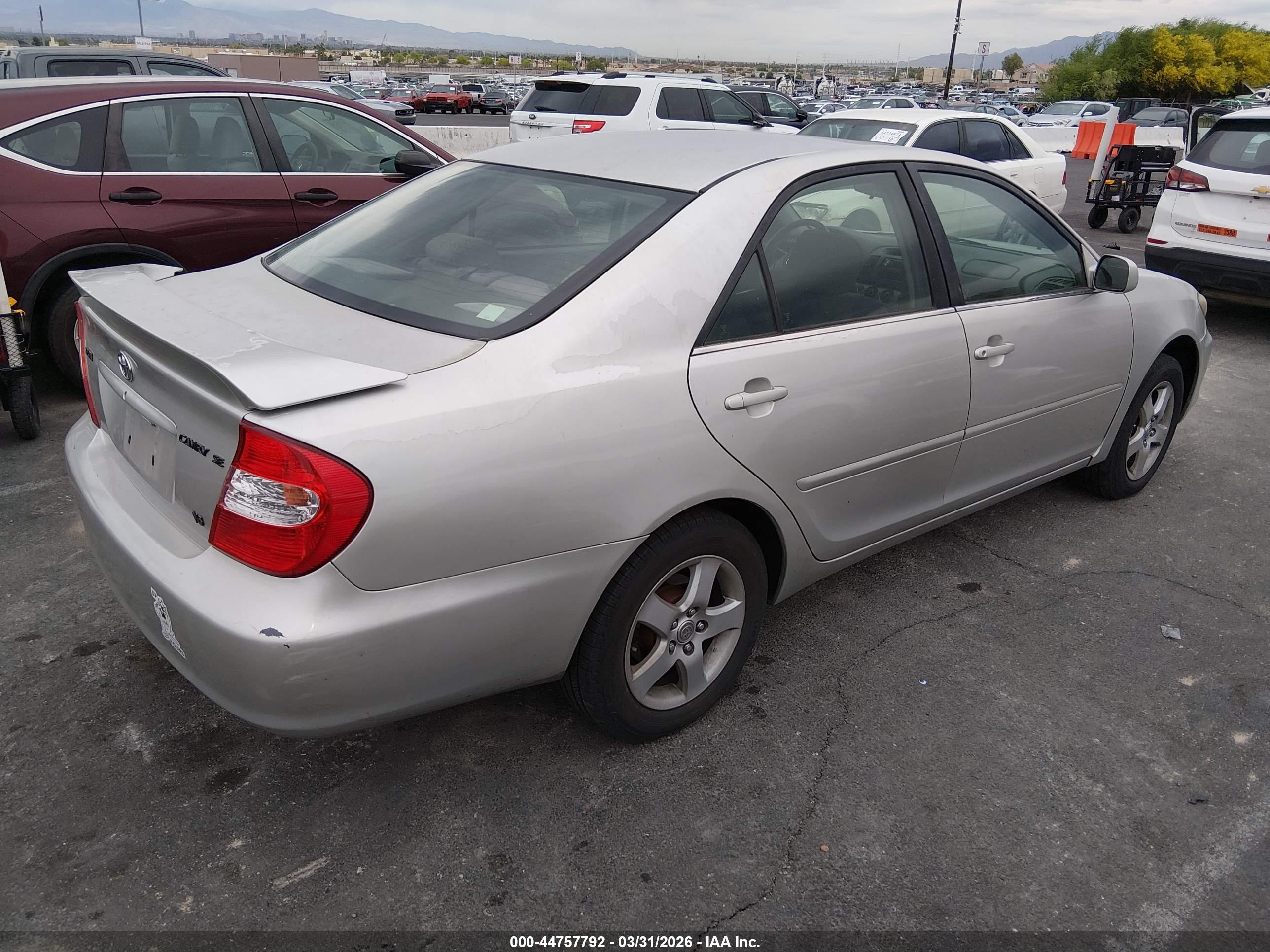 TOYOTA CAMRY image 4