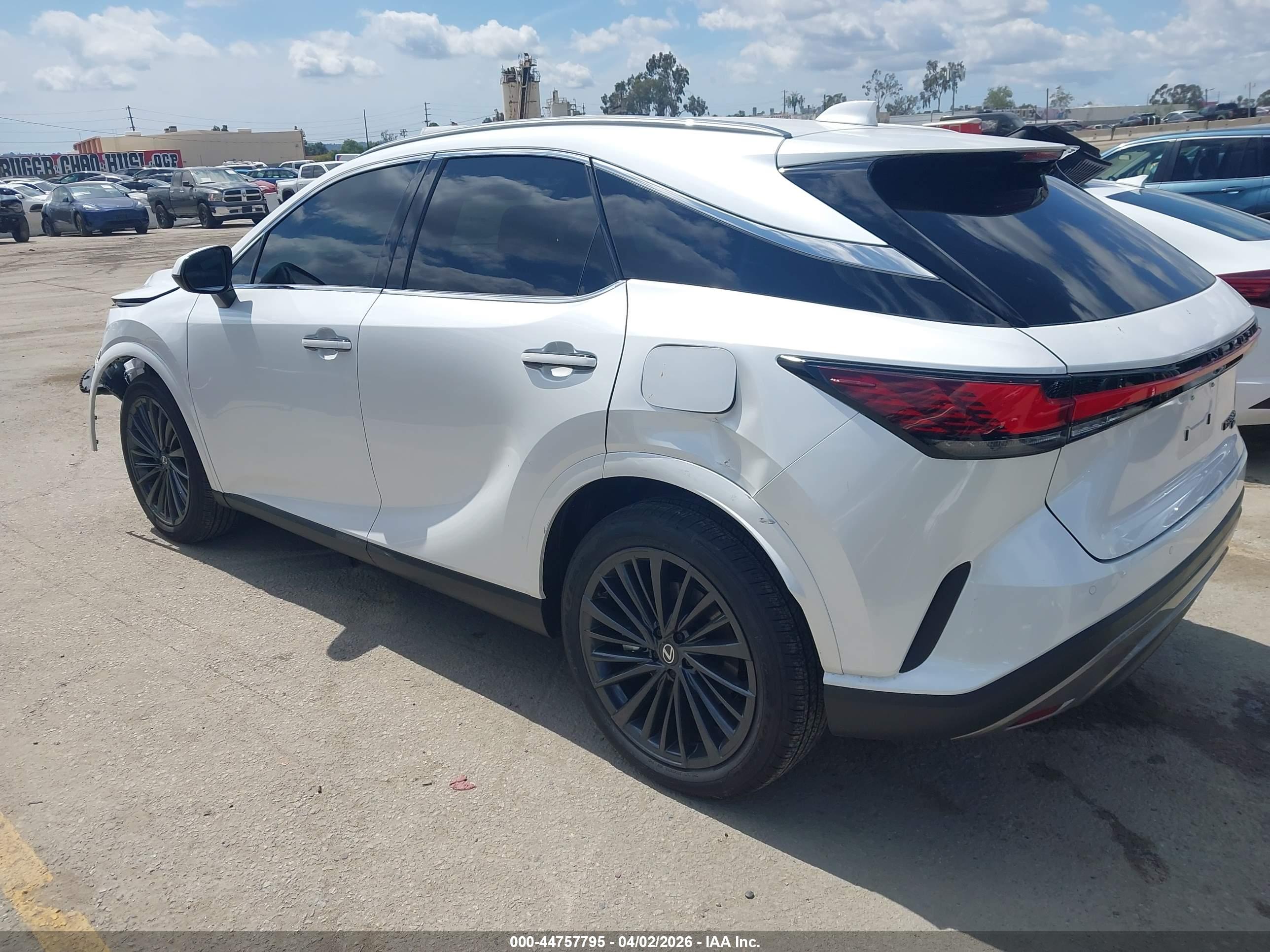 LEXUS RX image 3