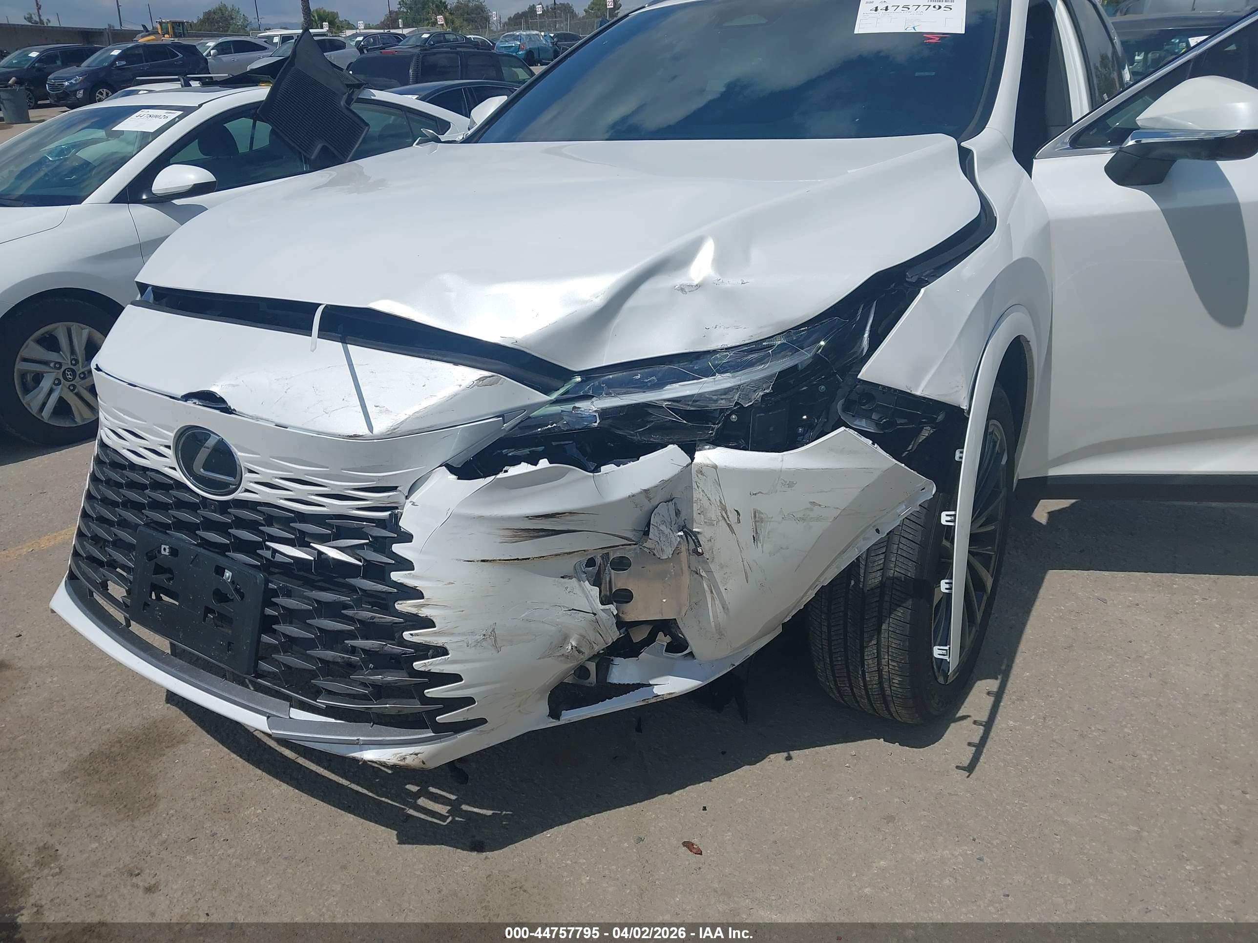 LEXUS RX image 6