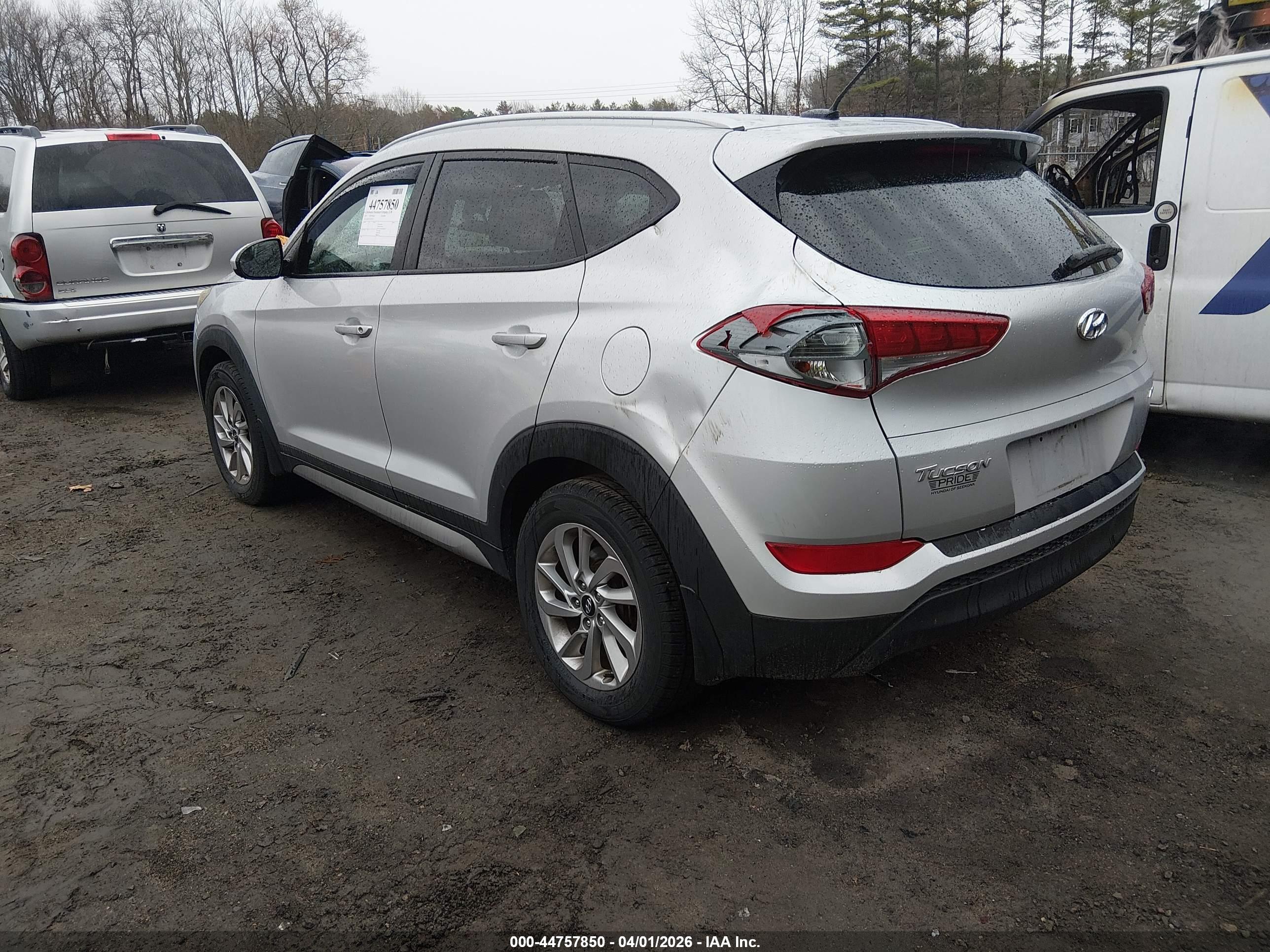 HYUNDAI TUCSON image 3