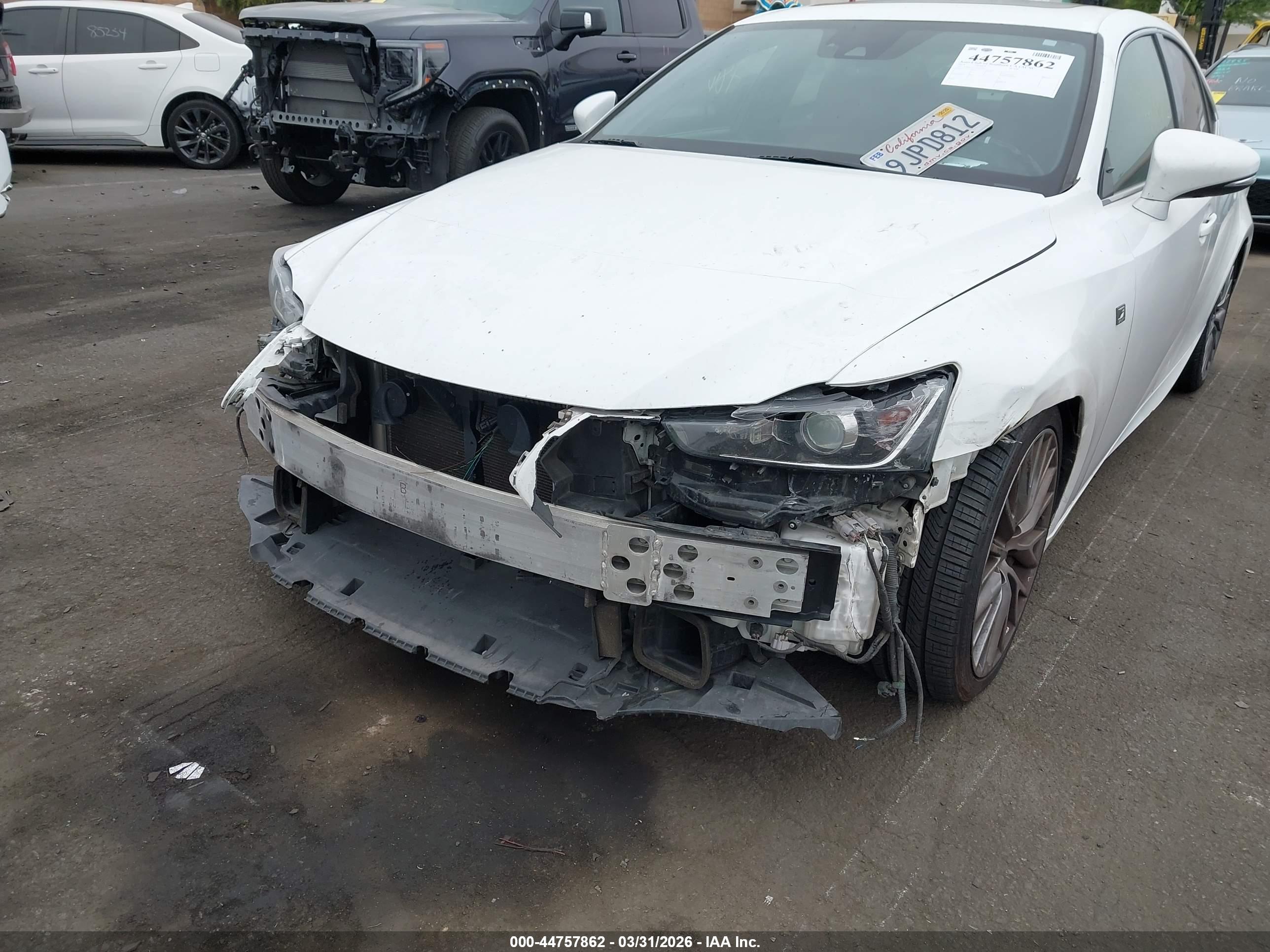 LEXUS IS image 6