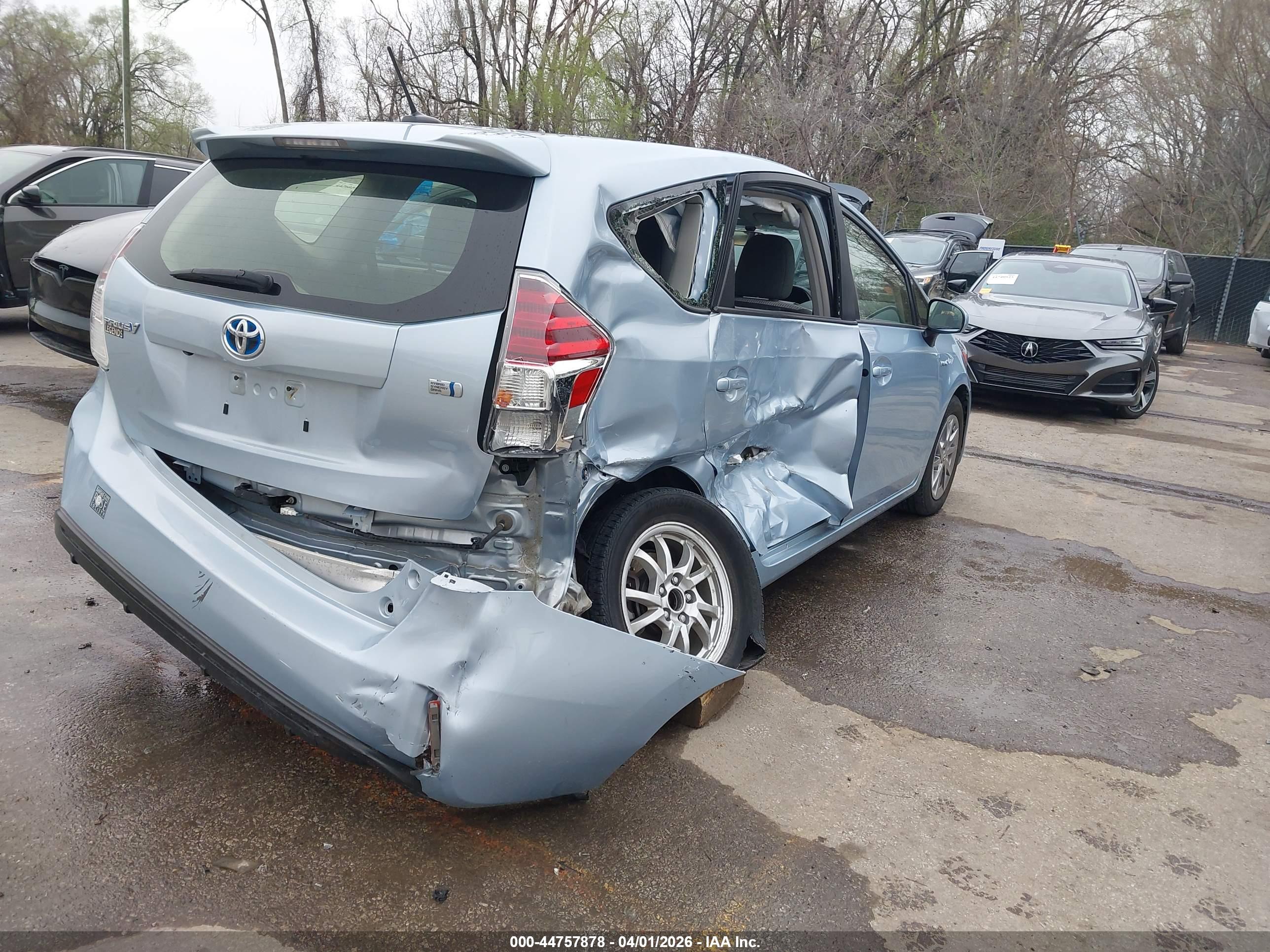 TOYOTA PRIUS image 4