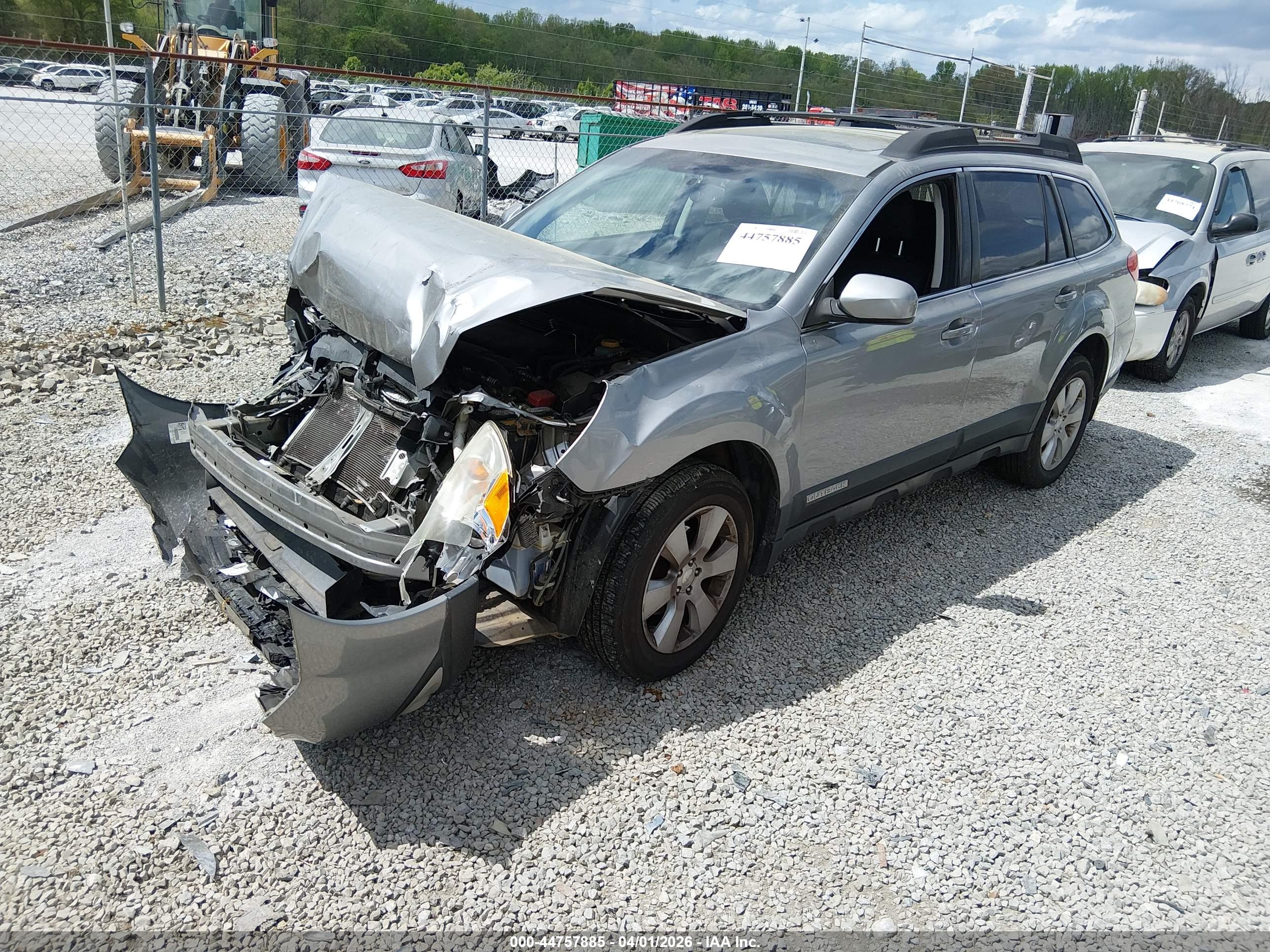 SUBARU OUTBACK image 2
