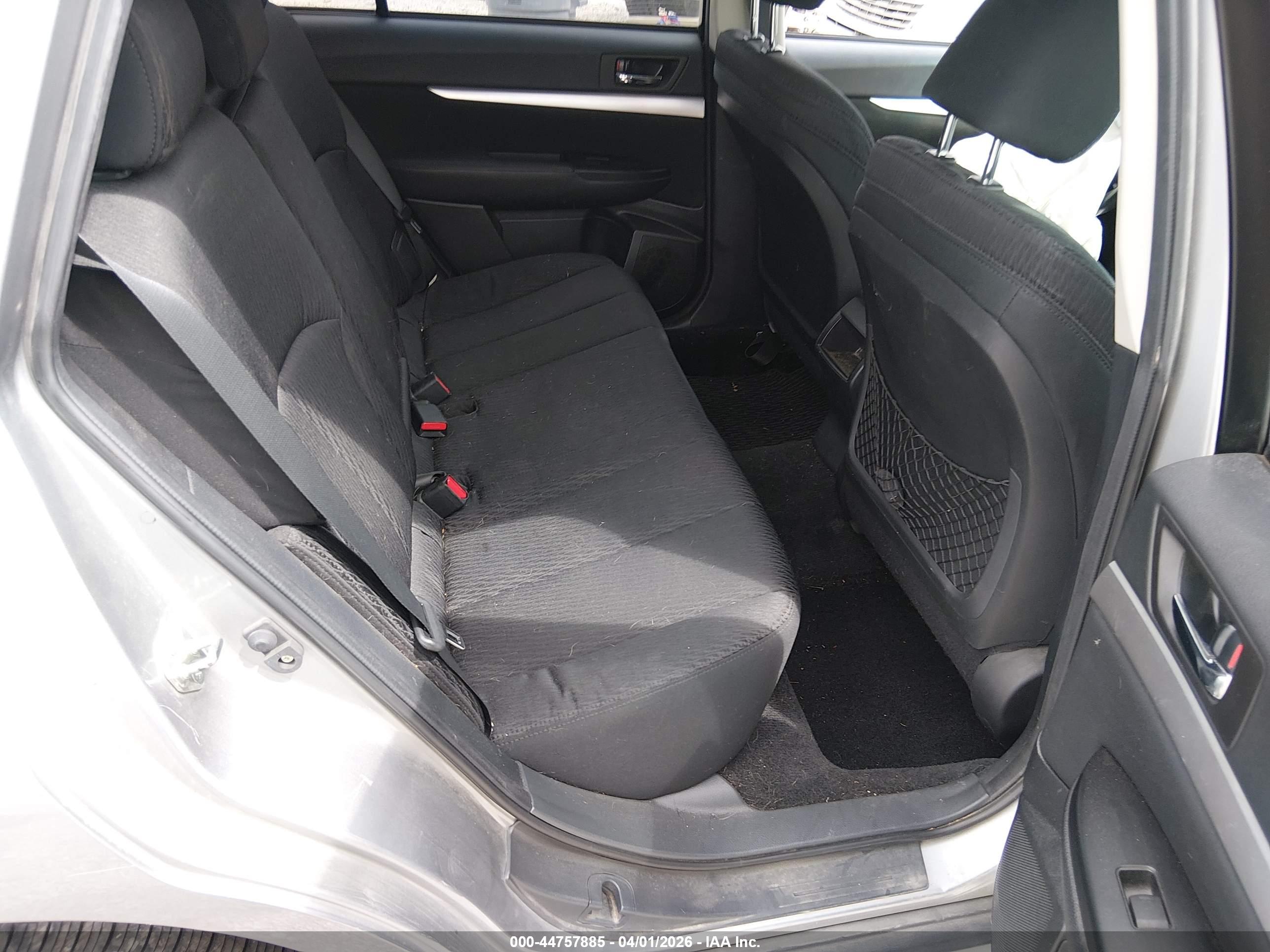 SUBARU OUTBACK image 8