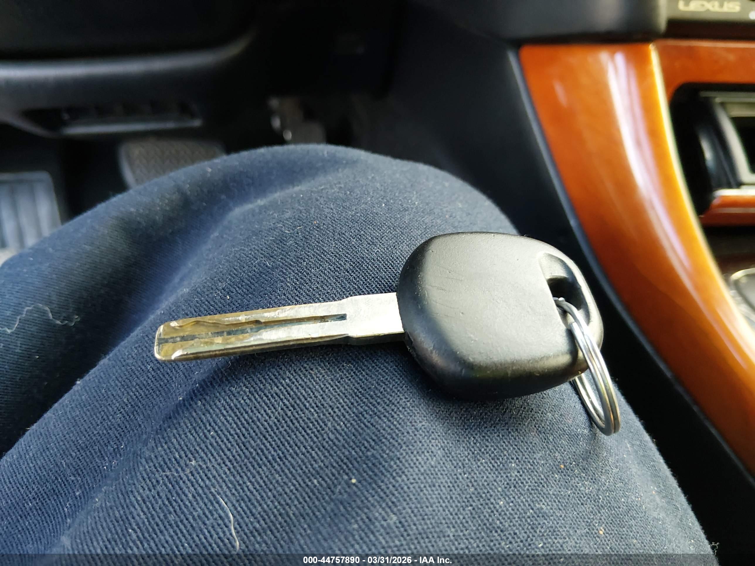 LEXUS GS image 11