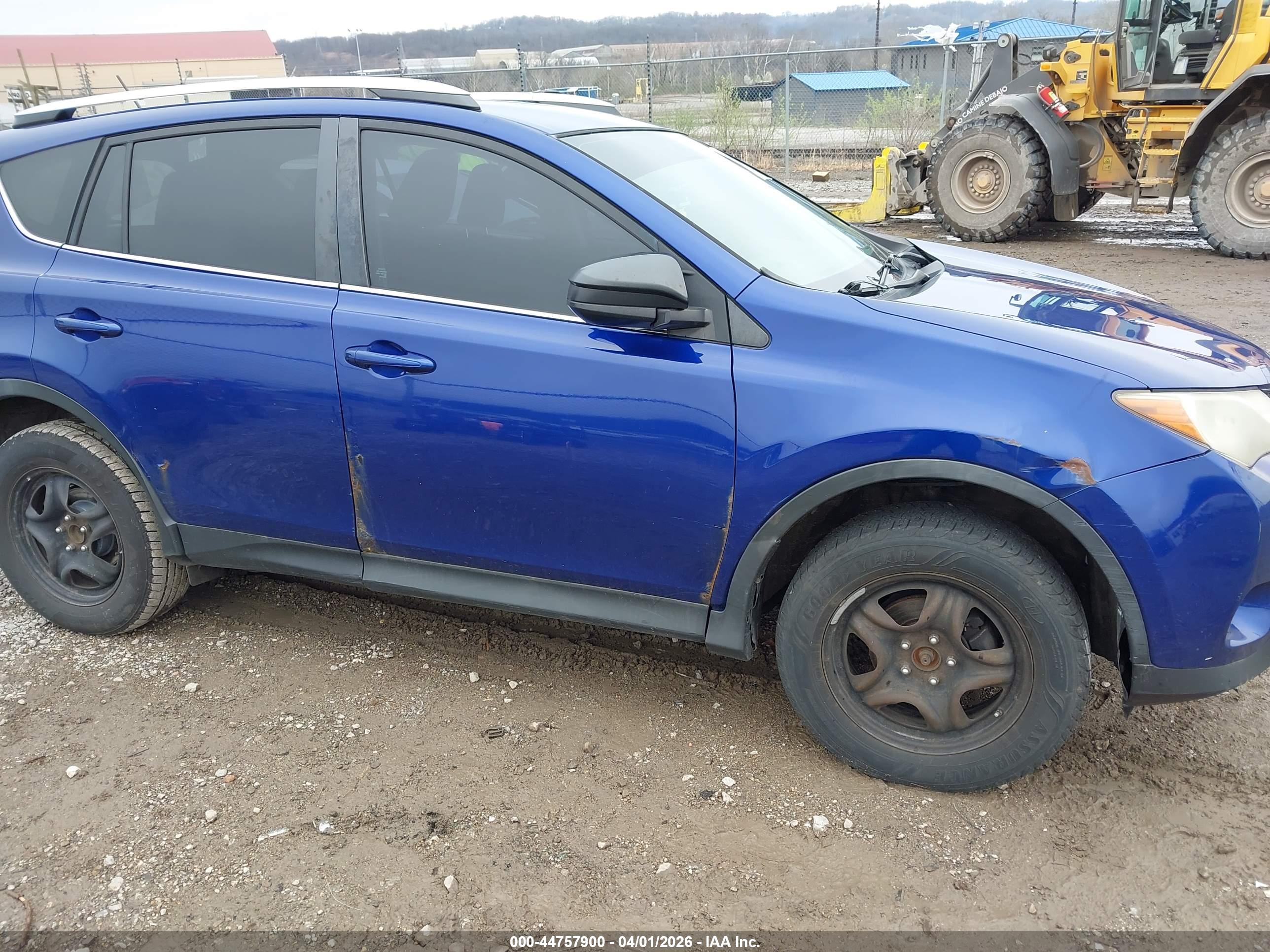 TOYOTA RAV4 image 6