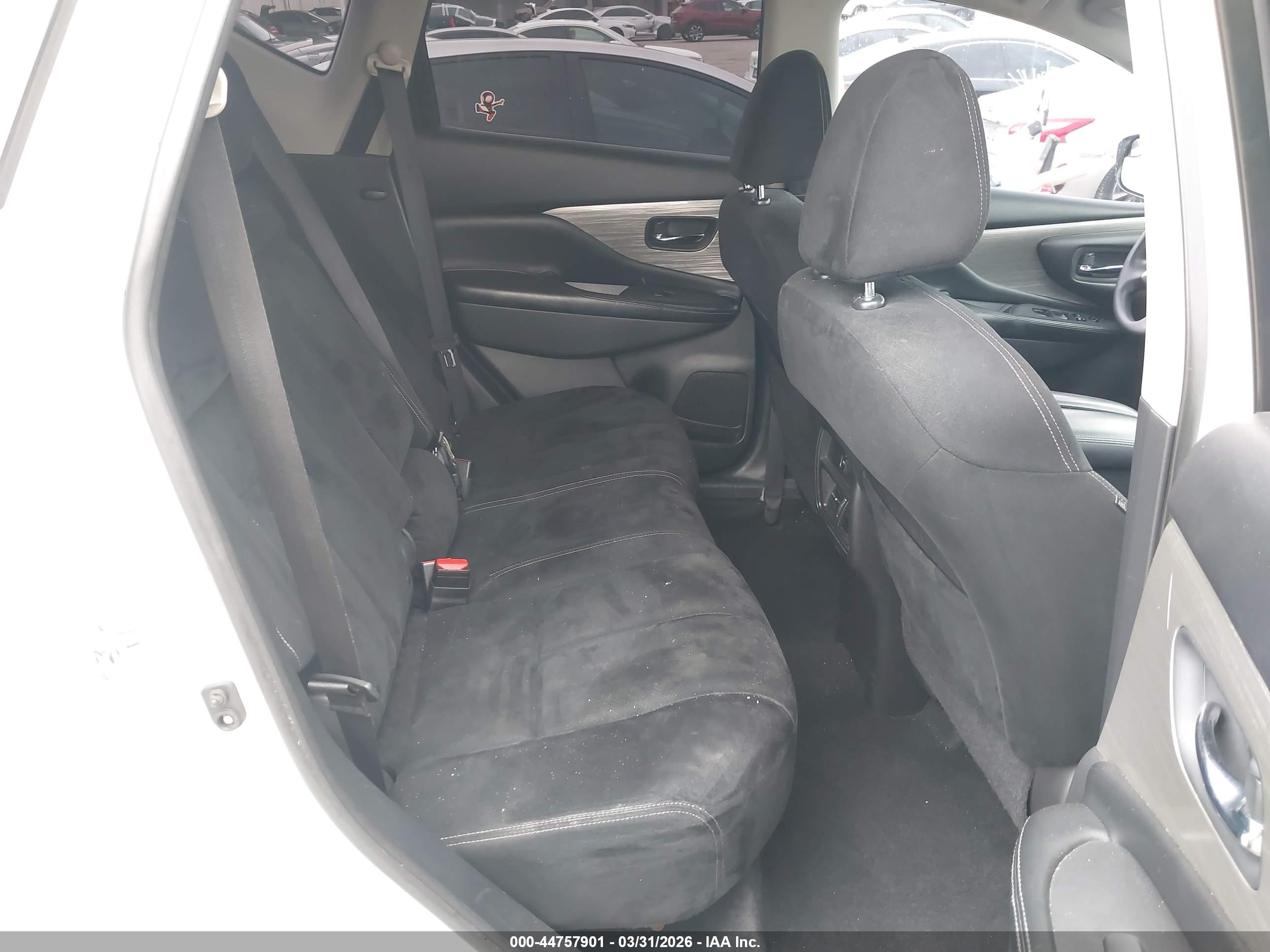 NISSAN MURANO image 8