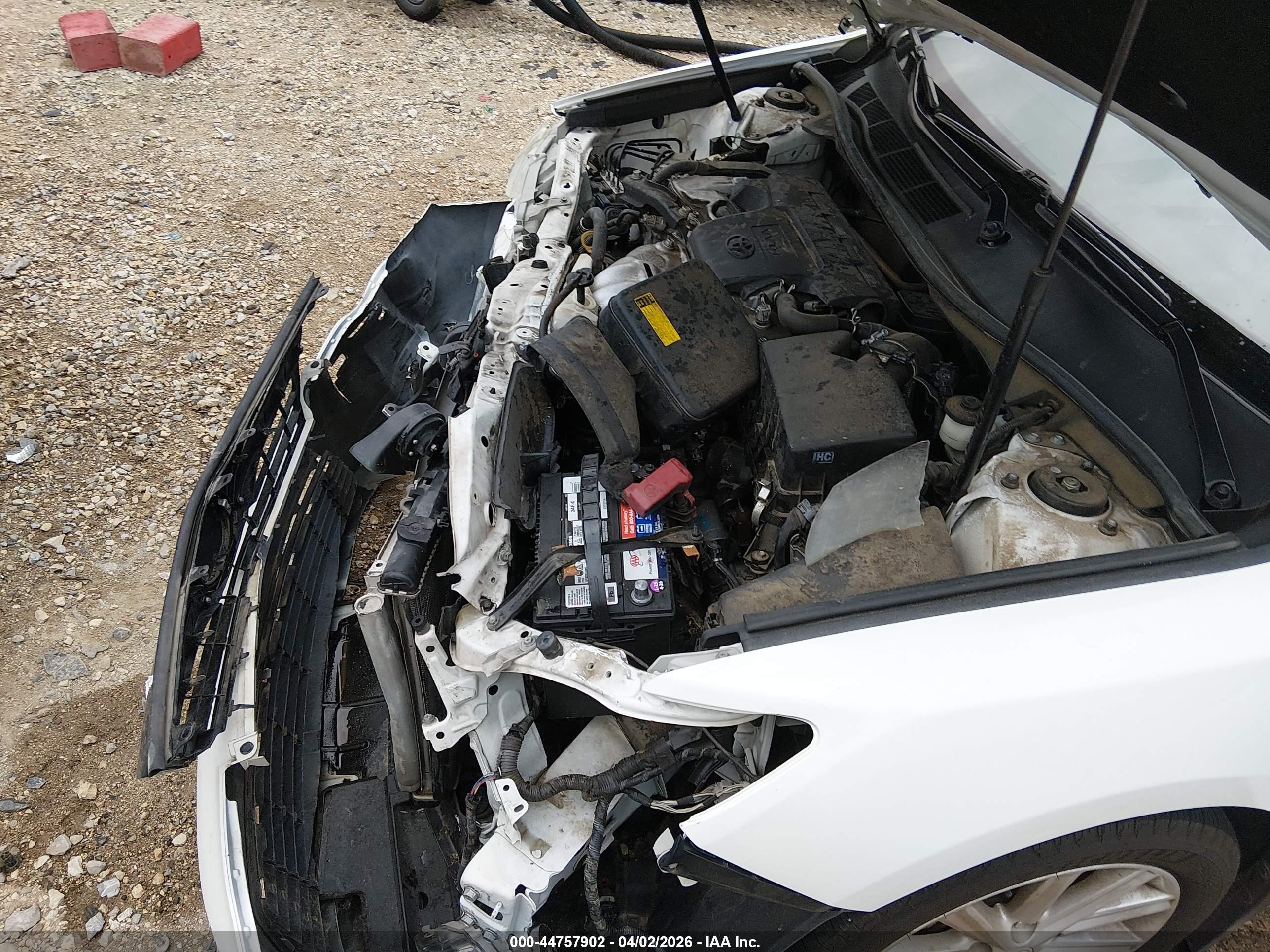 TOYOTA CAMRY image 6