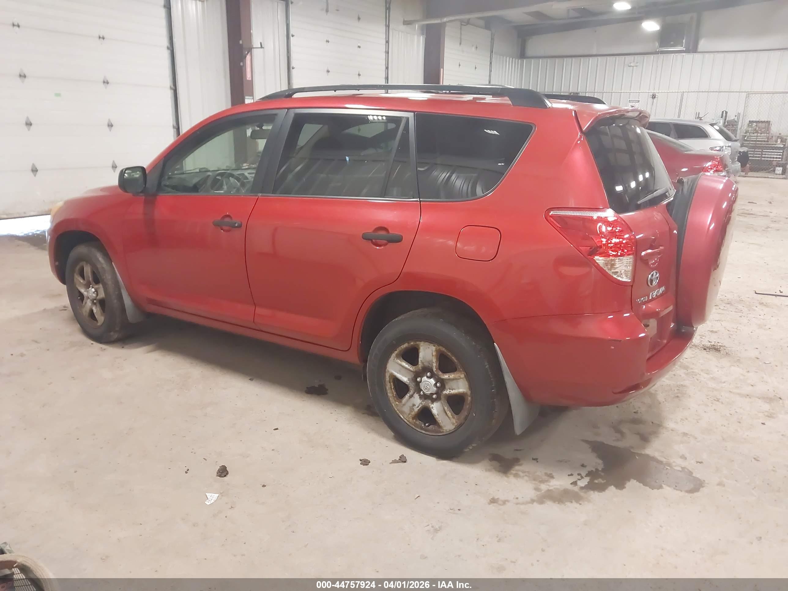 TOYOTA RAV4 image 3