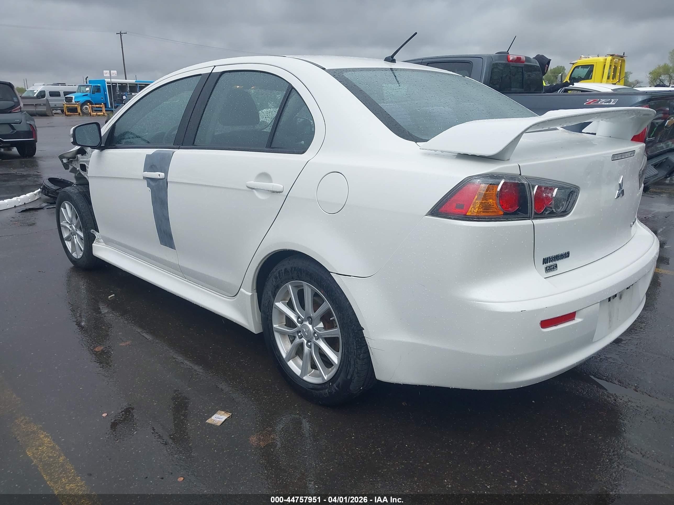 MITSUBISHI LANCER image 3