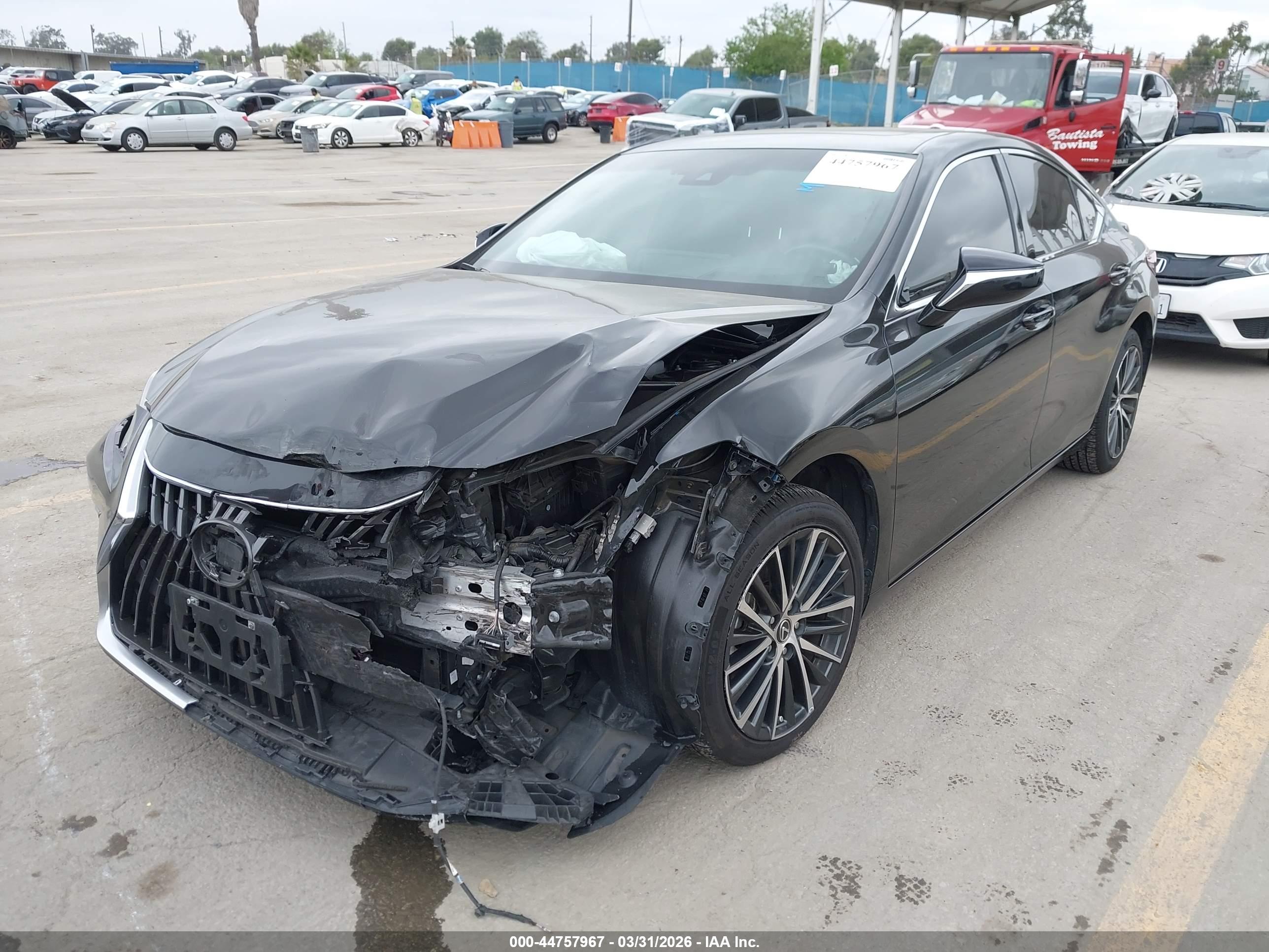 LEXUS ES image 2