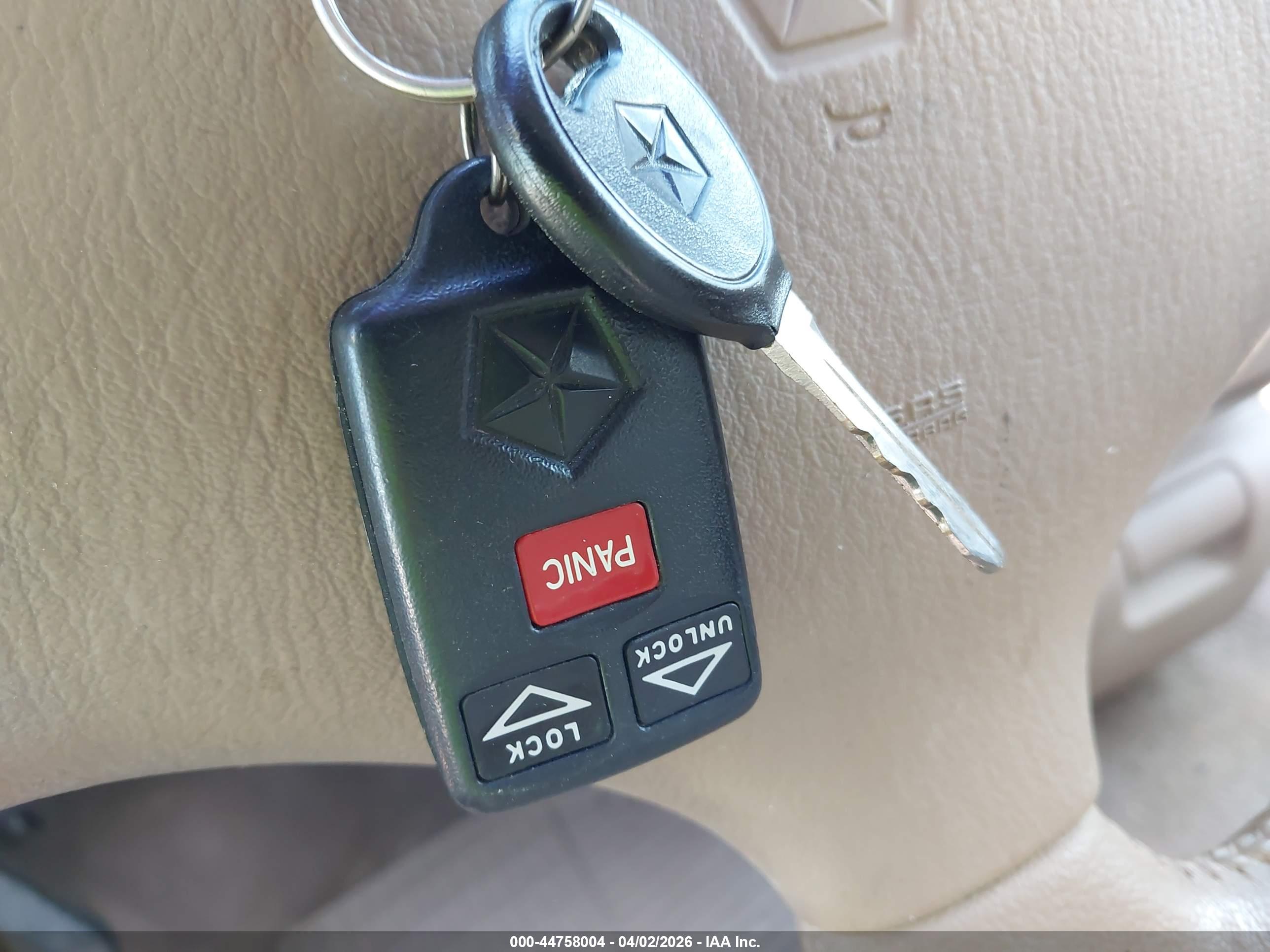 CHRYSLER TOWN image 11