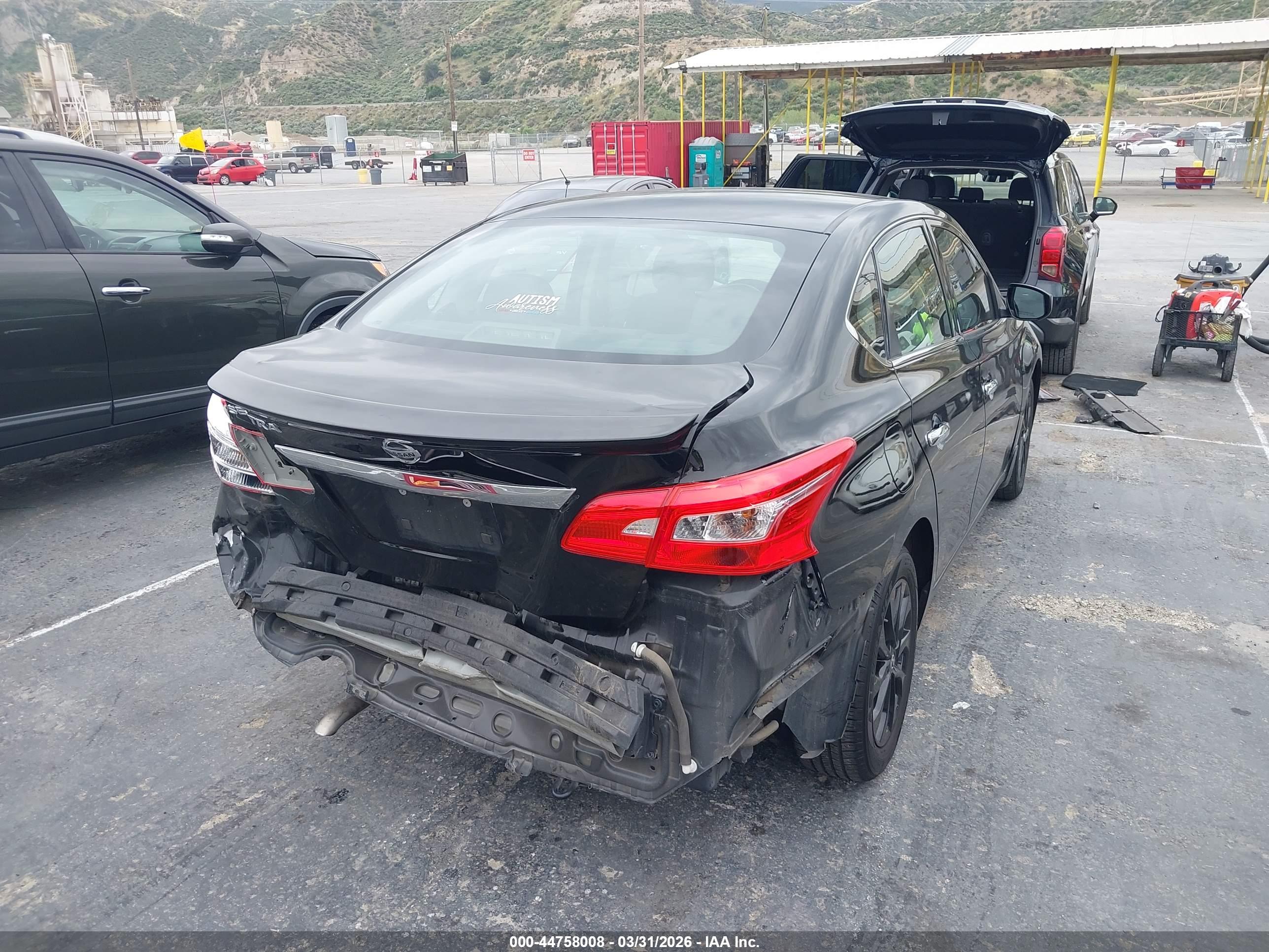 NISSAN SENTRA image 4