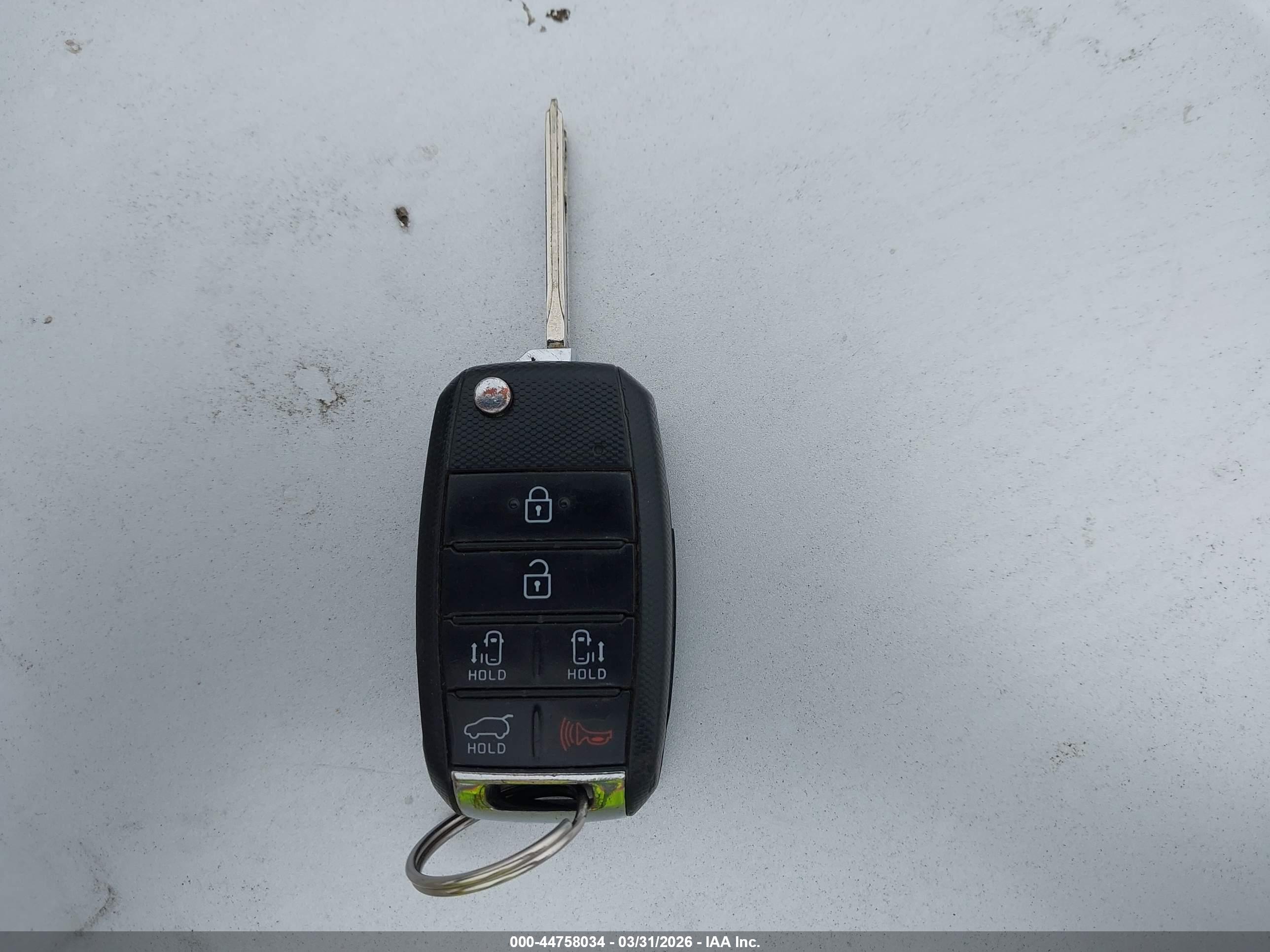 KIA SEDONA image 11