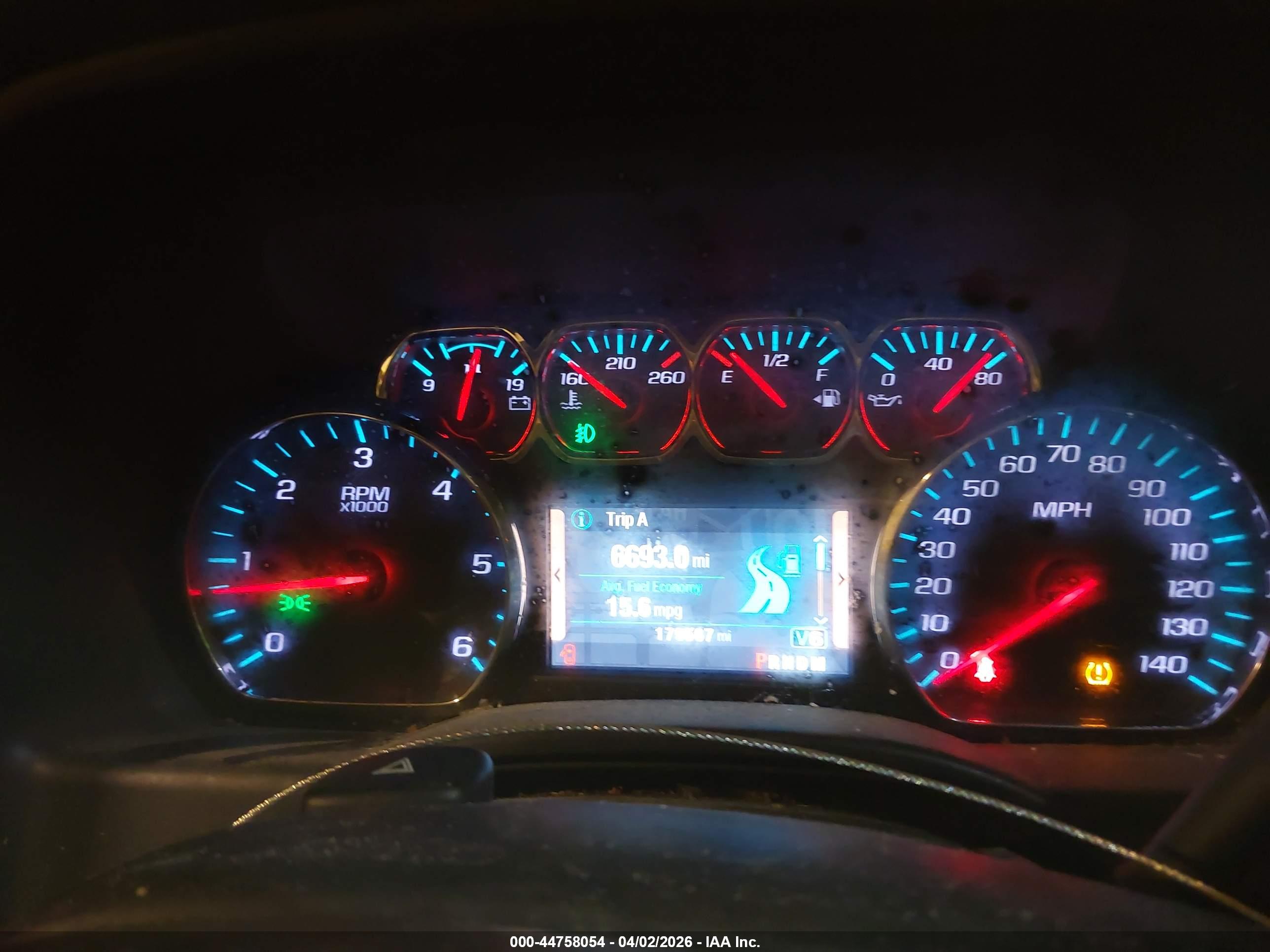 CHEVROLET SILVERADO image 7