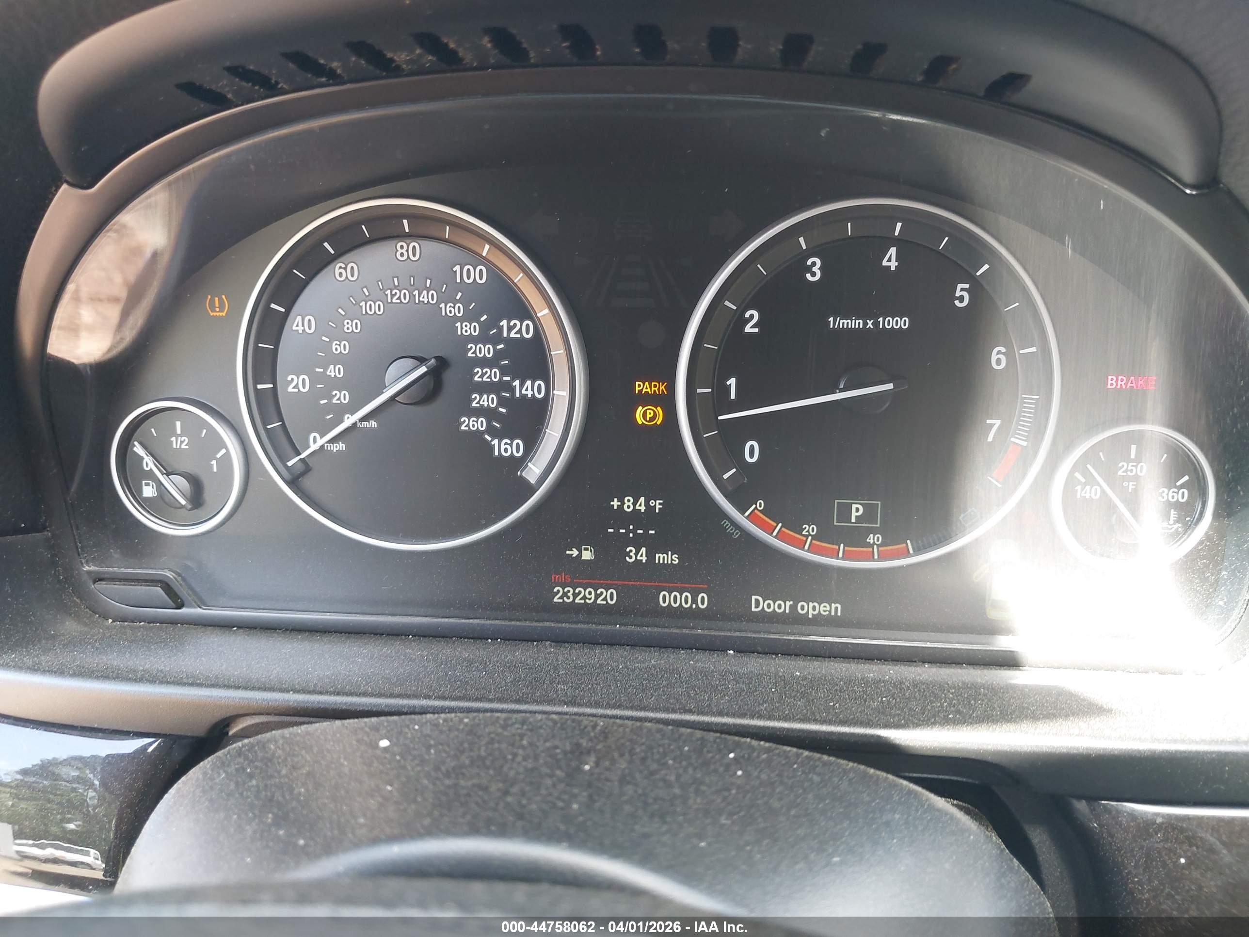 BMW 528I image 7