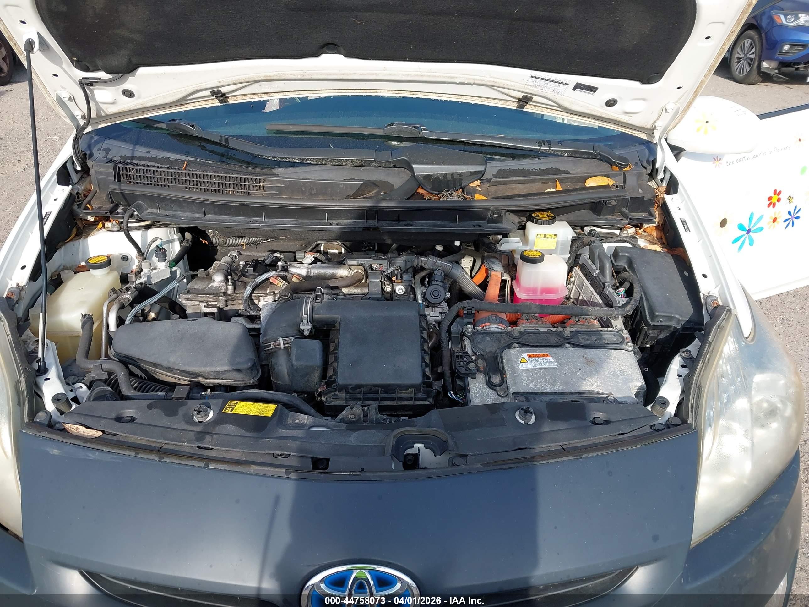 TOYOTA PRIUS image 10