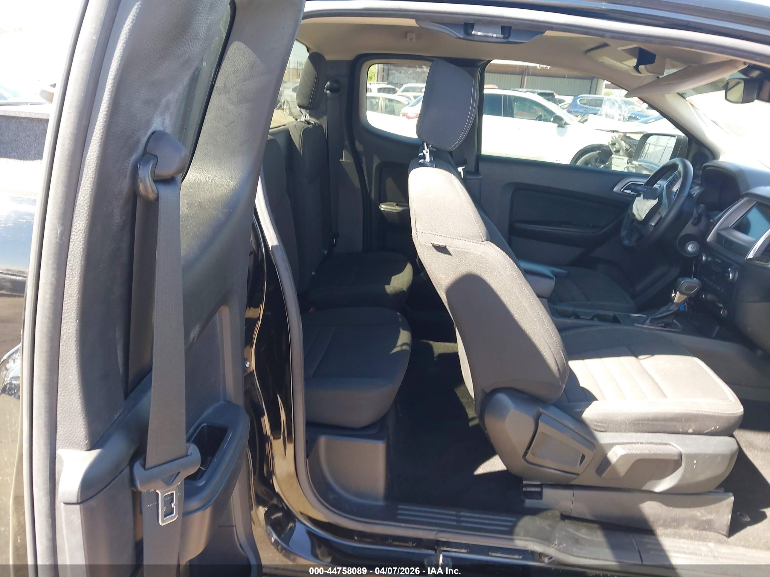 FORD RANGER image 8