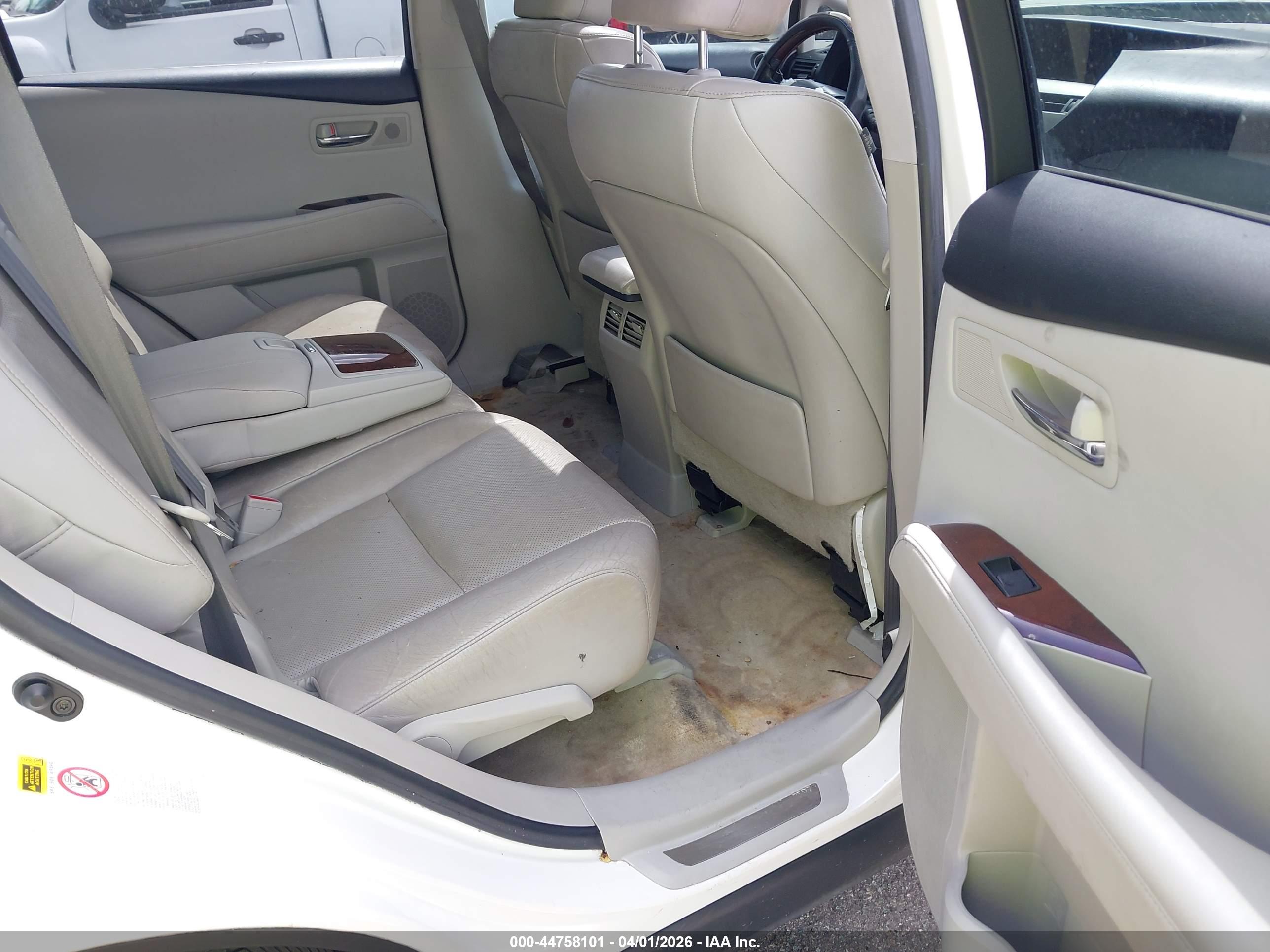 LEXUS RX image 8