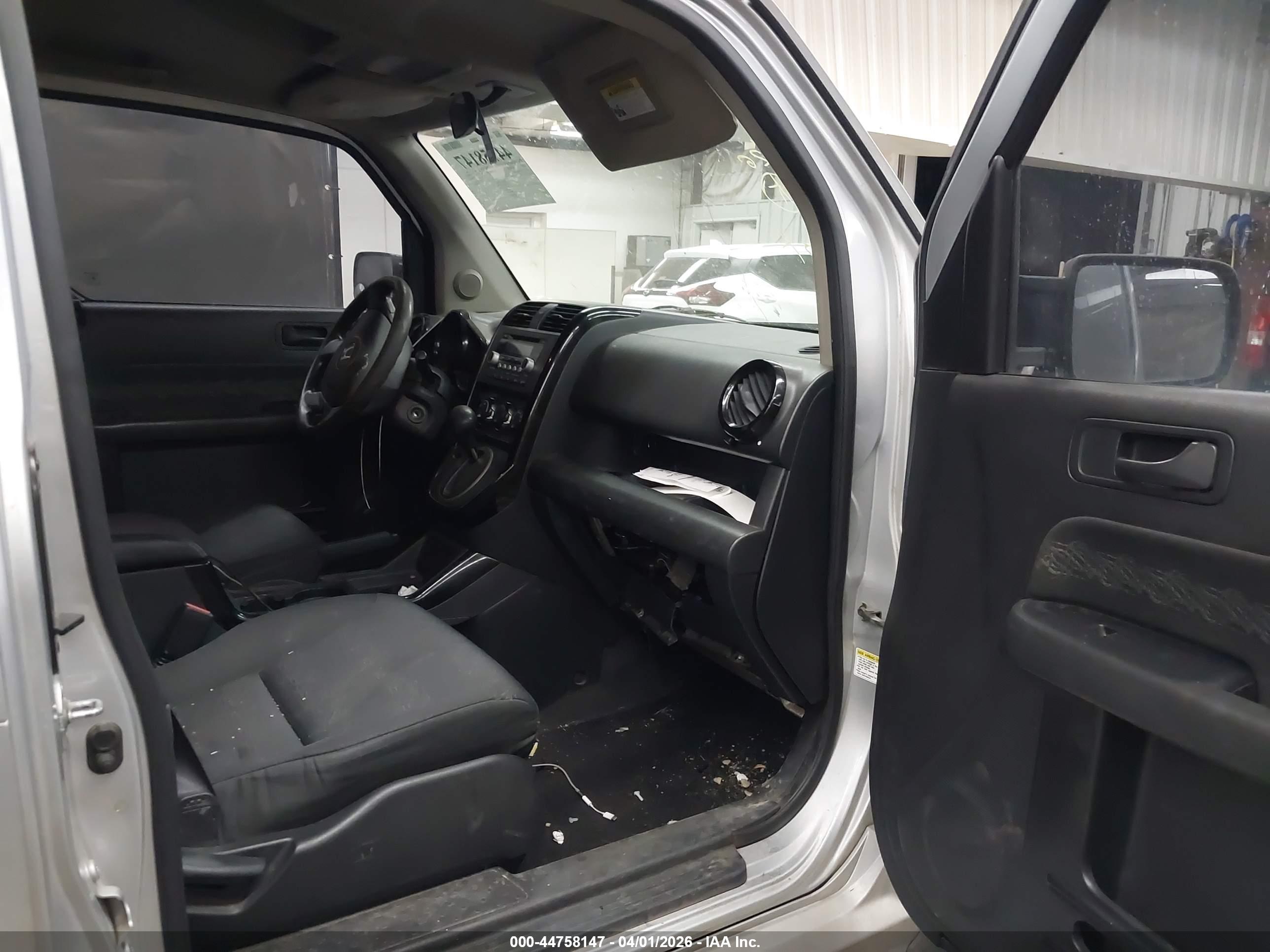 HONDA ELEMENT image 5