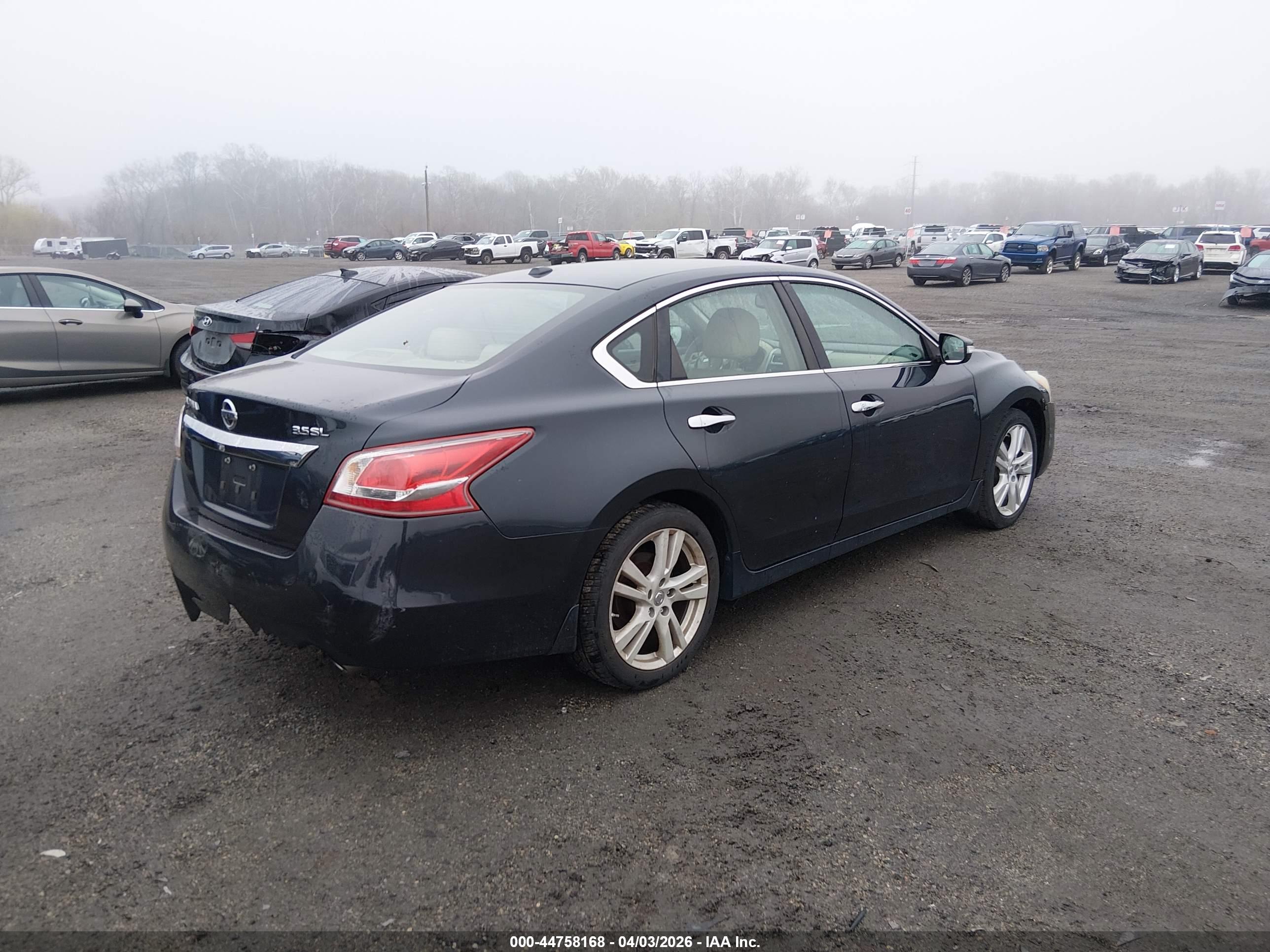 NISSAN ALTIMA image 4
