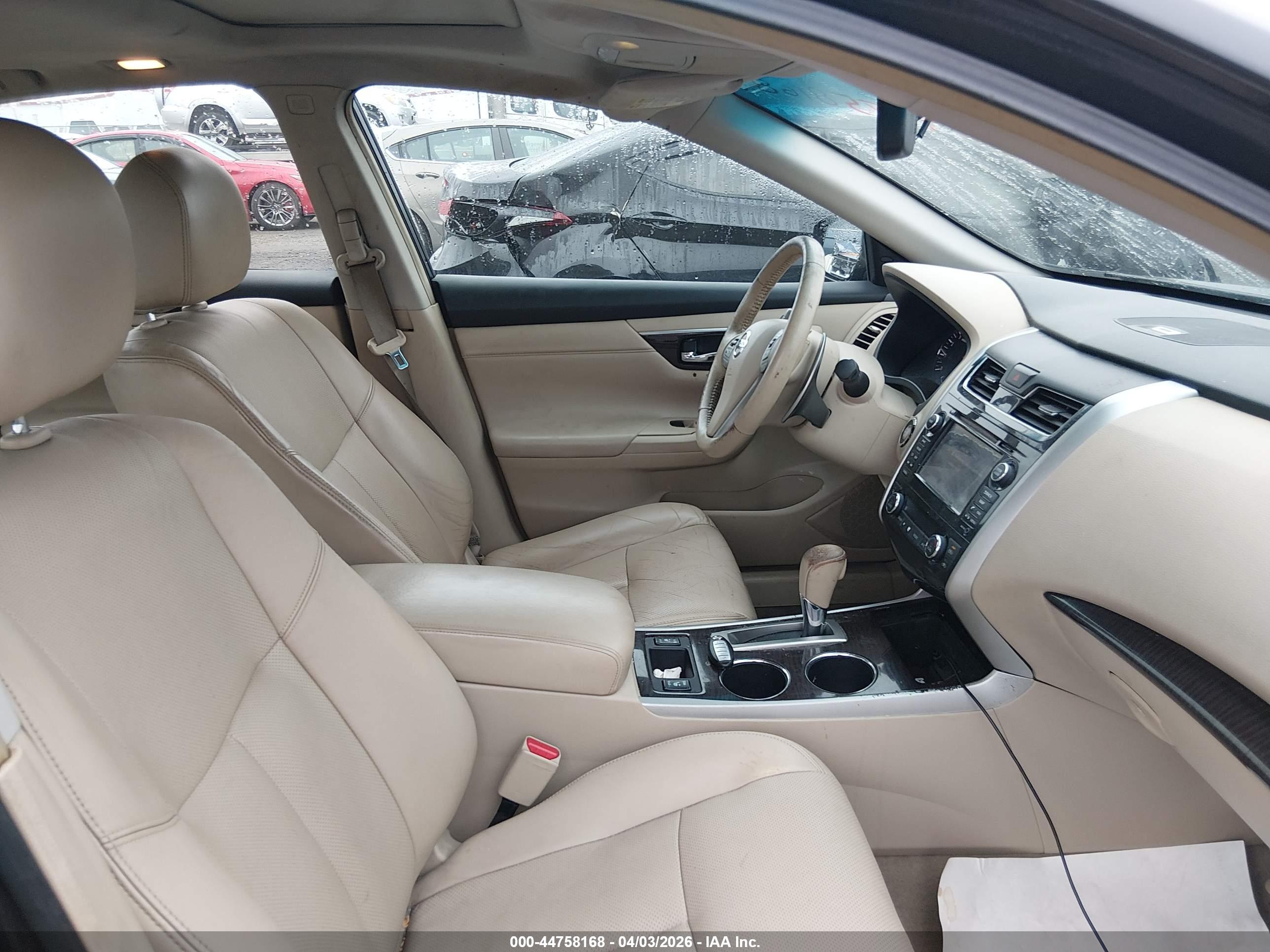 NISSAN ALTIMA image 5