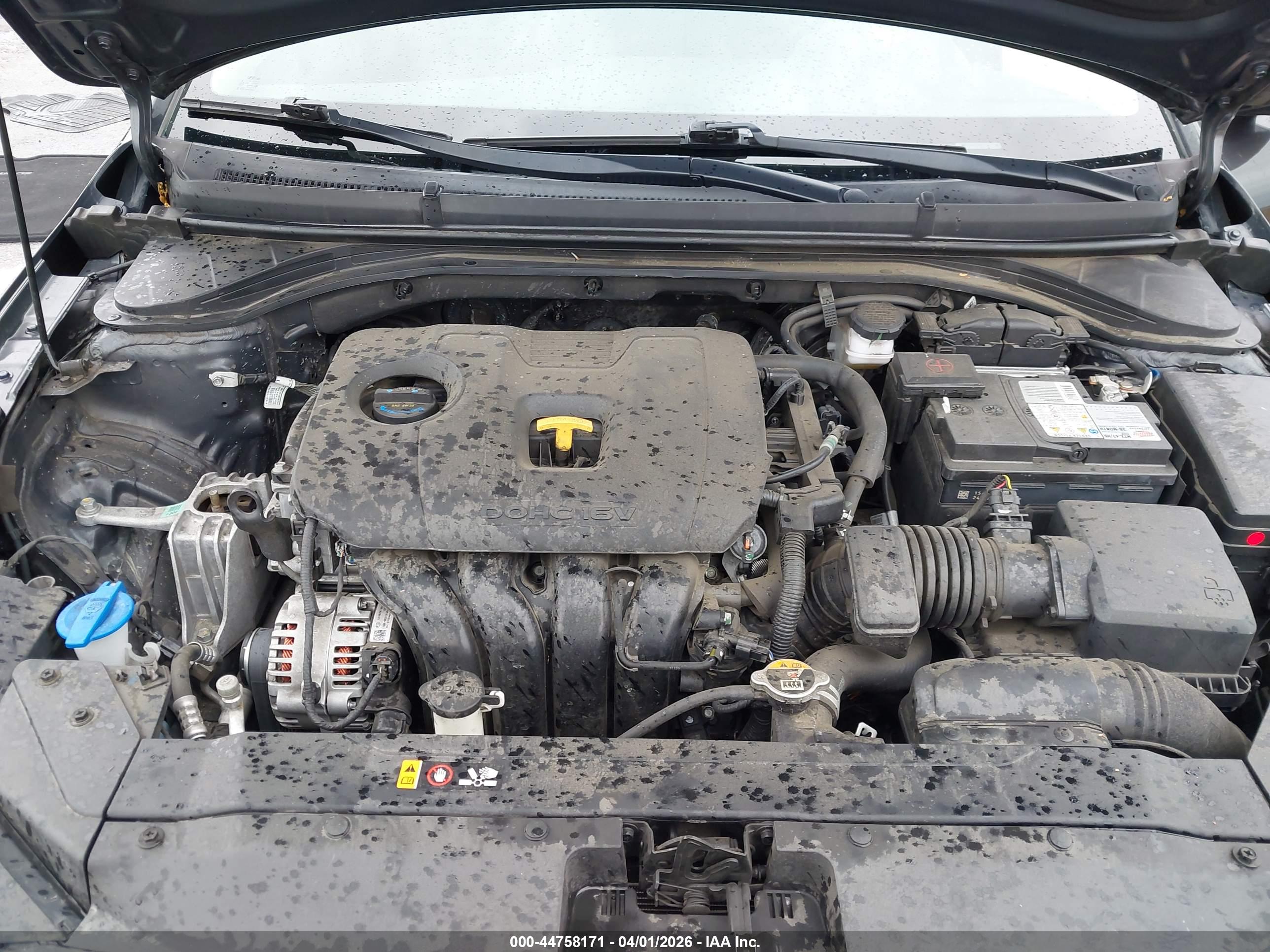 HYUNDAI ELANTRA image 10