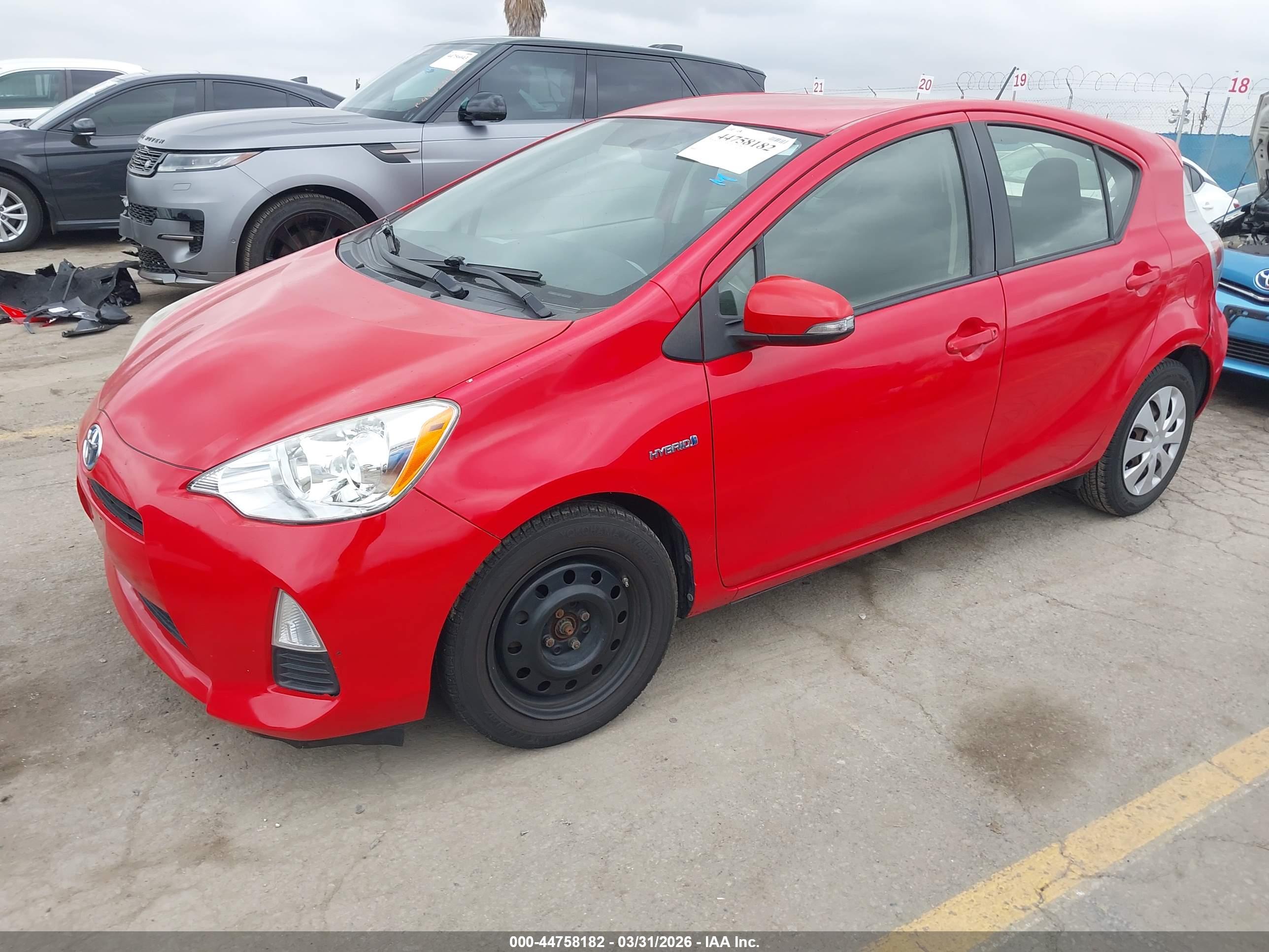 TOYOTA PRIUS image 2
