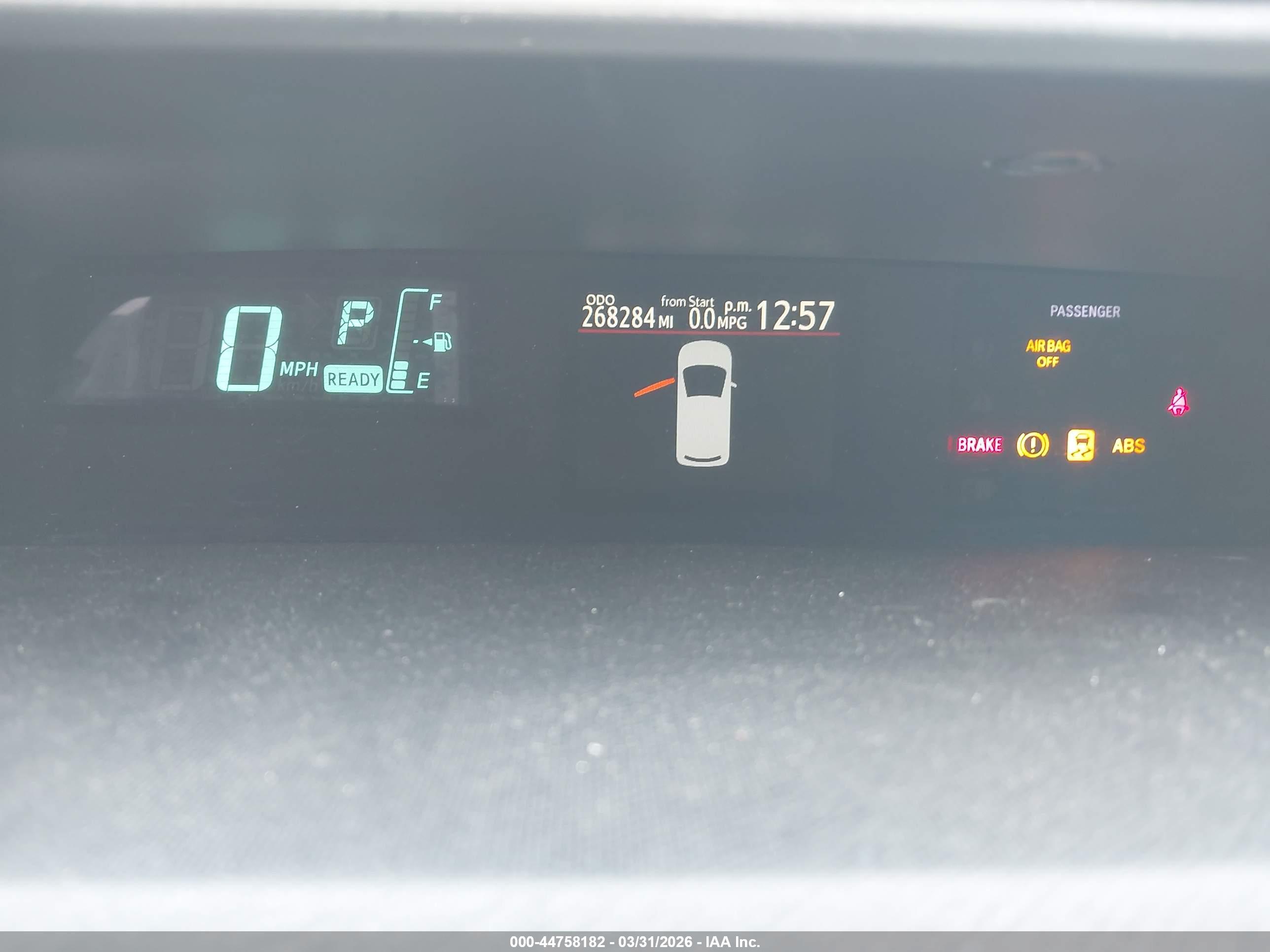 TOYOTA PRIUS image 7