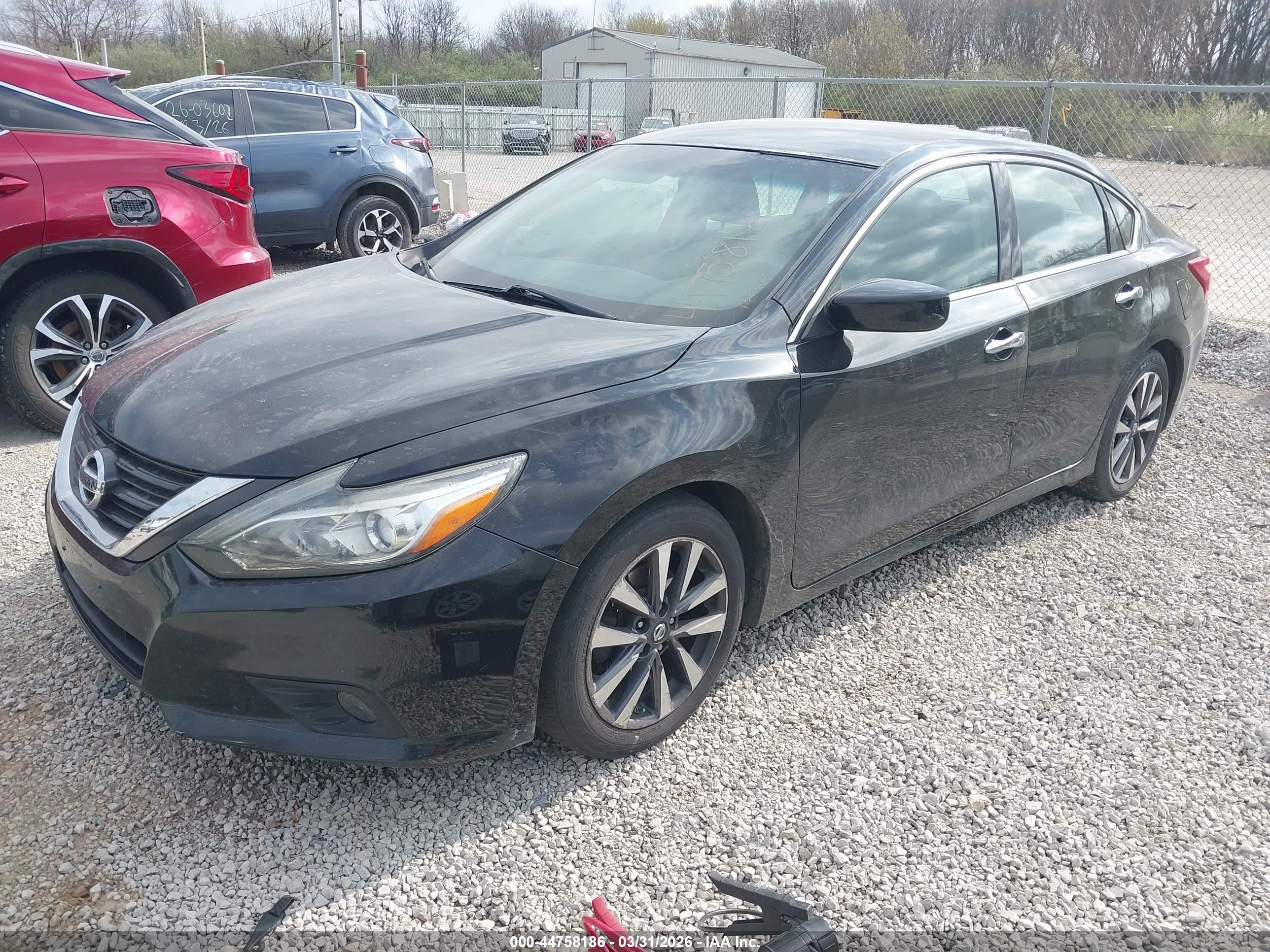 NISSAN ALTIMA image 2