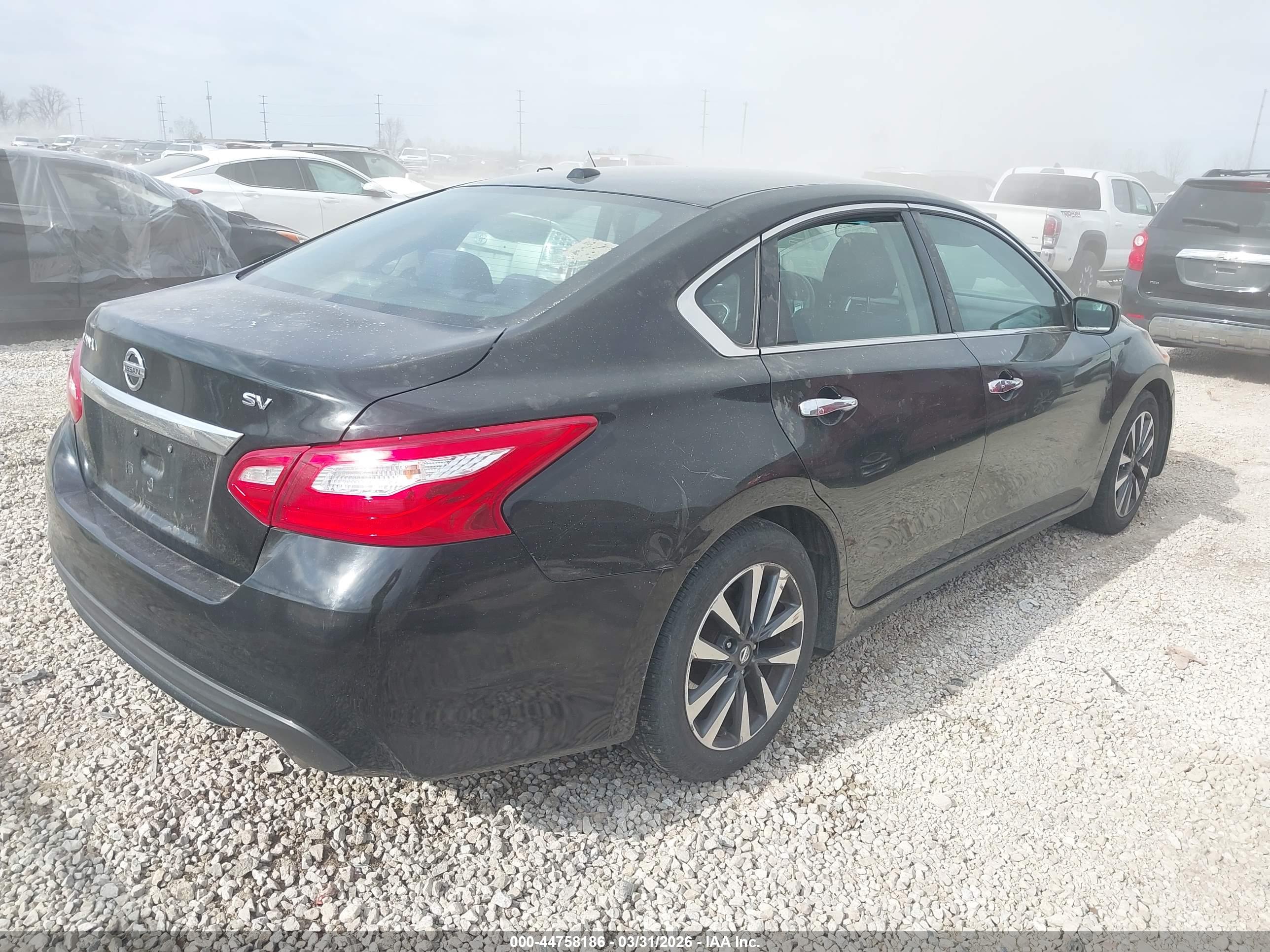 NISSAN ALTIMA image 4
