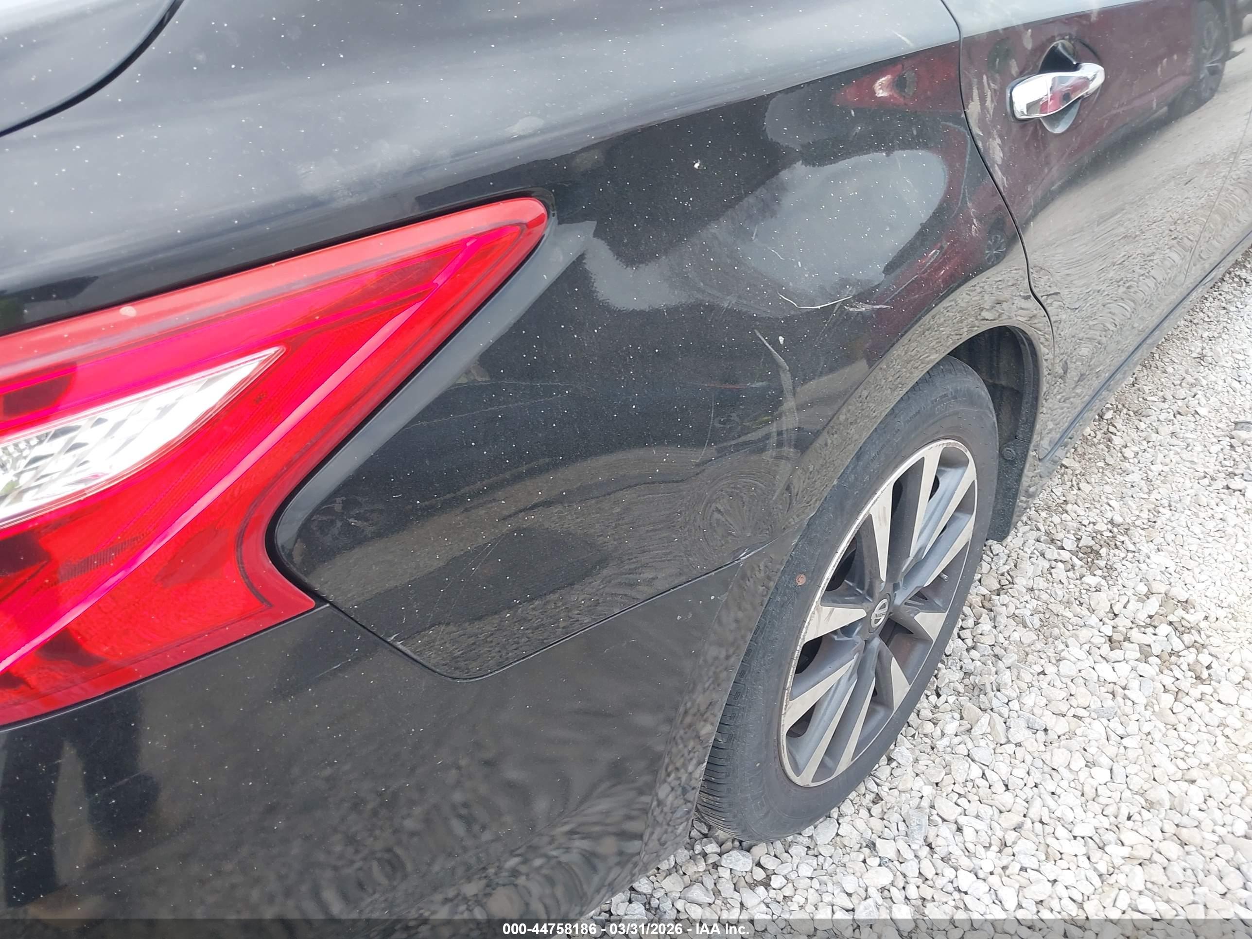 NISSAN ALTIMA image 6
