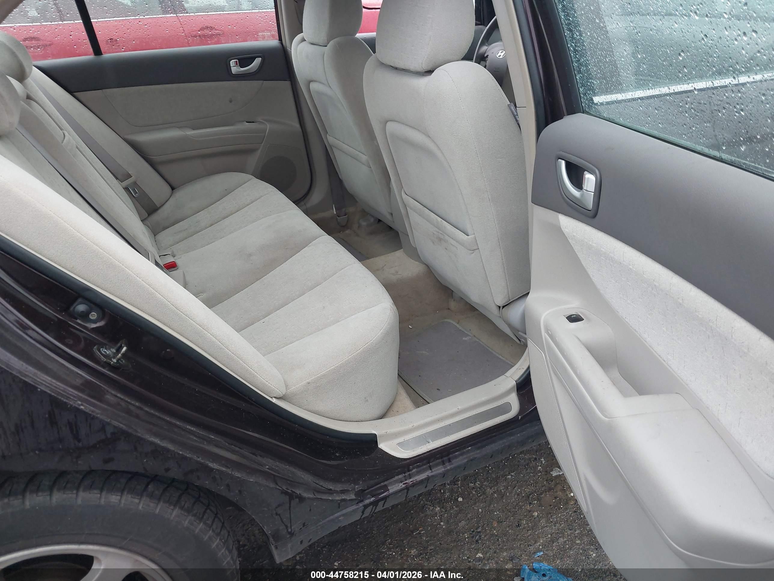 HYUNDAI SONATA image 8