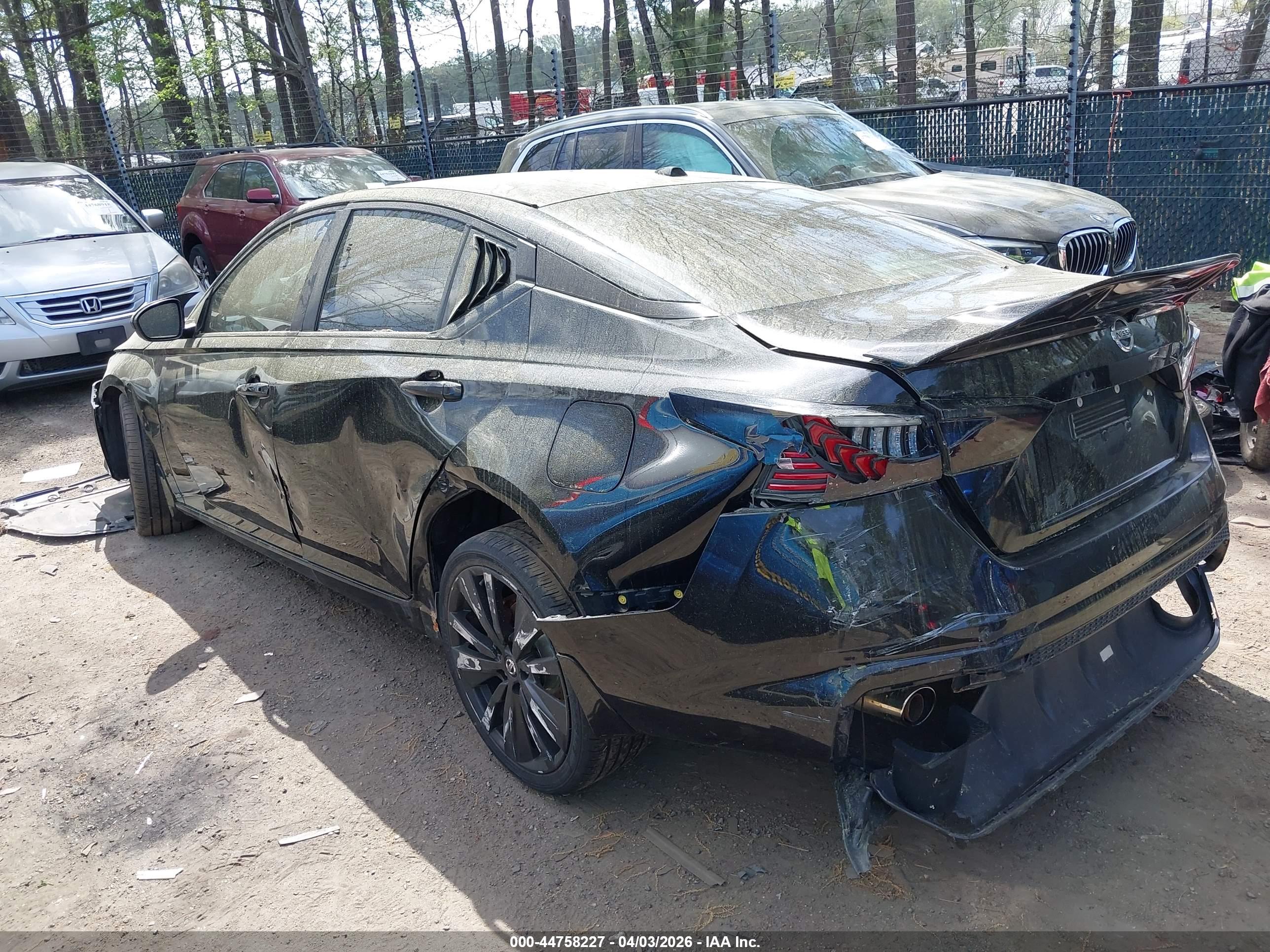 NISSAN ALTIMA image 3